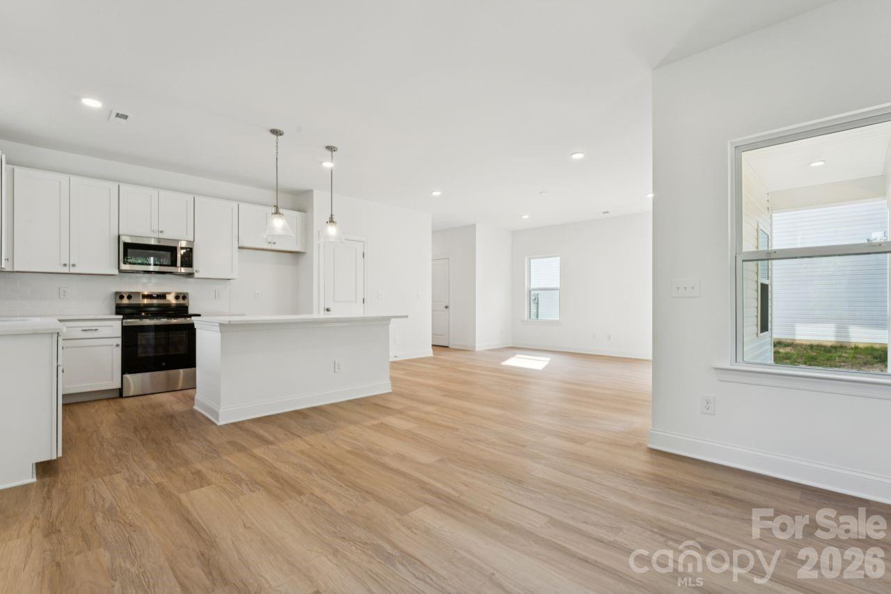11725 Platon Avenue Property Photo 10