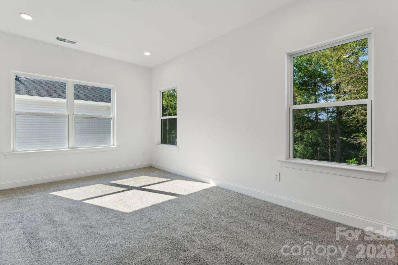 11725 Platon Avenue Property Photo 14