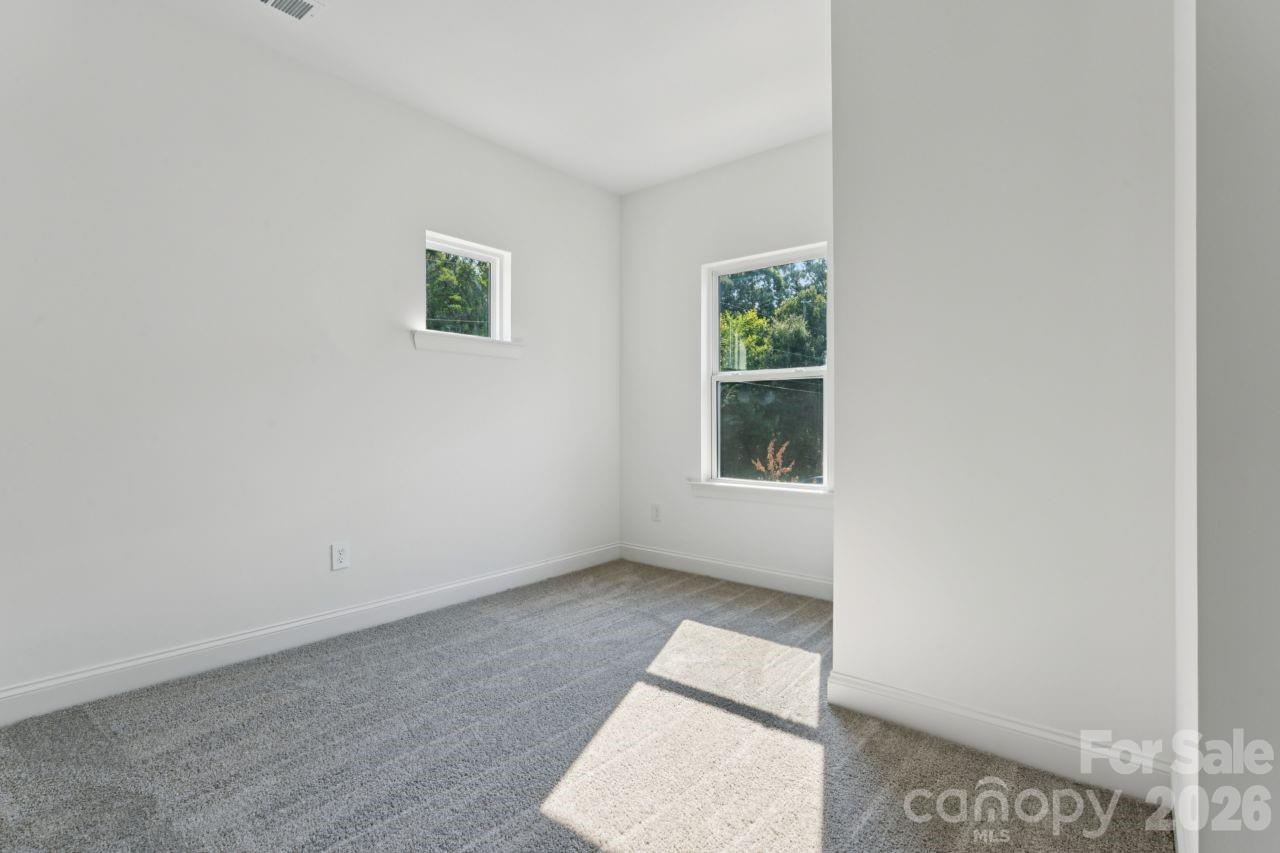11725 Platon Avenue Property Photo 20