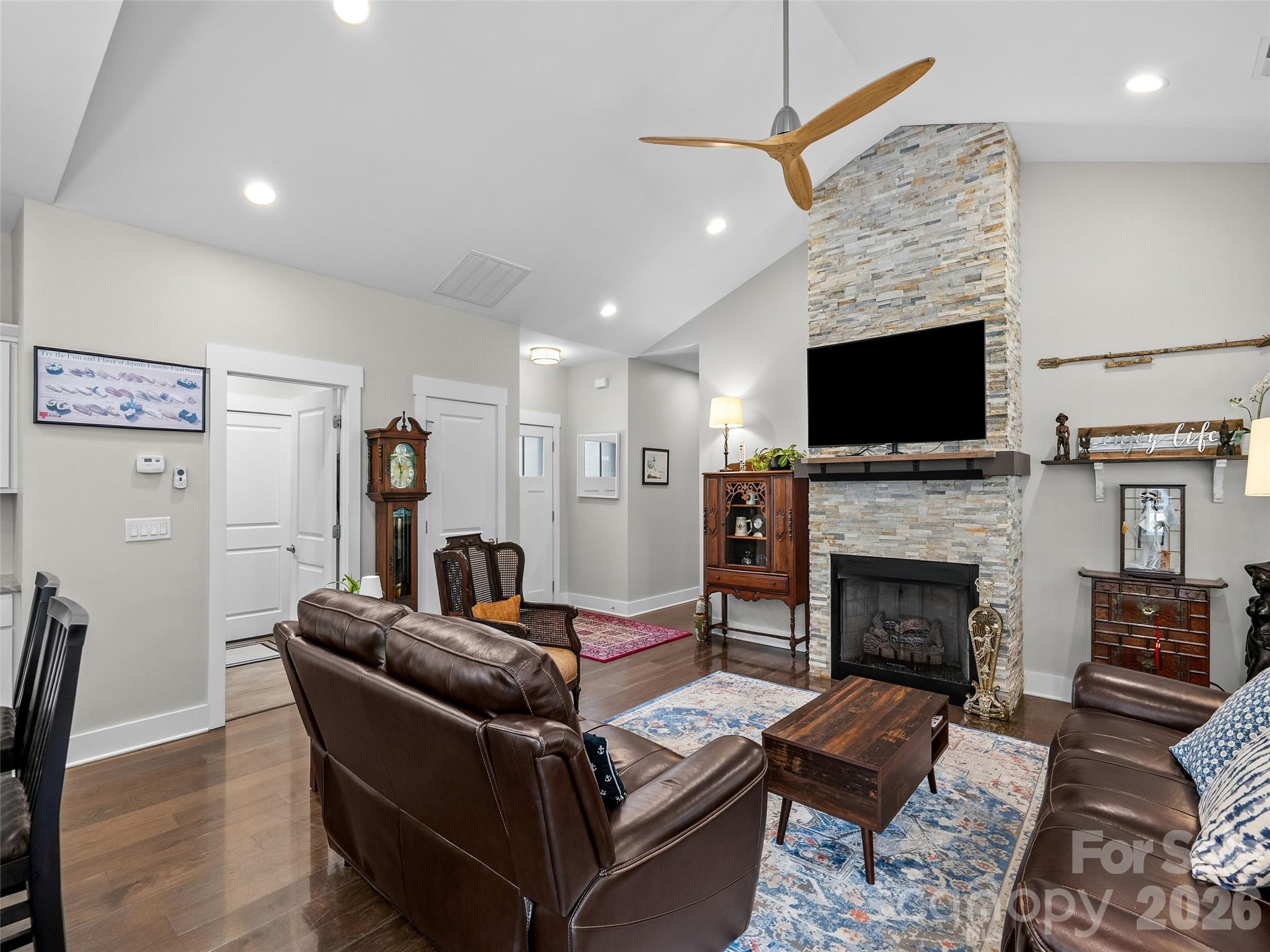 76 S Anvil Avenue Property Photo 10