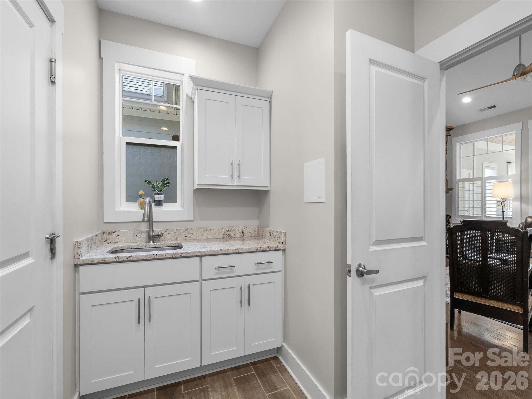 76 S Anvil Avenue Property Photo 27