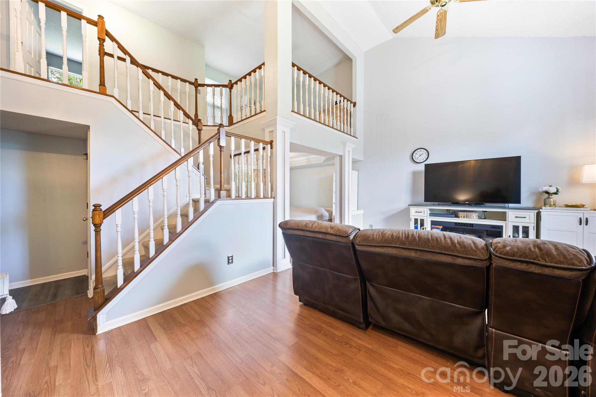13000 Greycrest Drive Property Photo 15