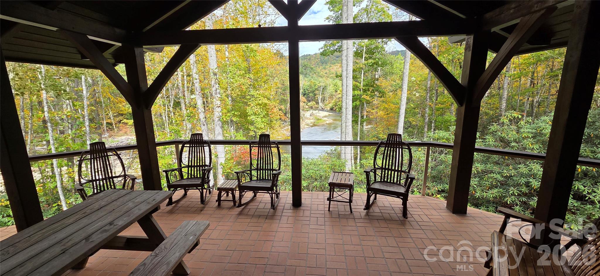165 Winding Trail Property Photo 1