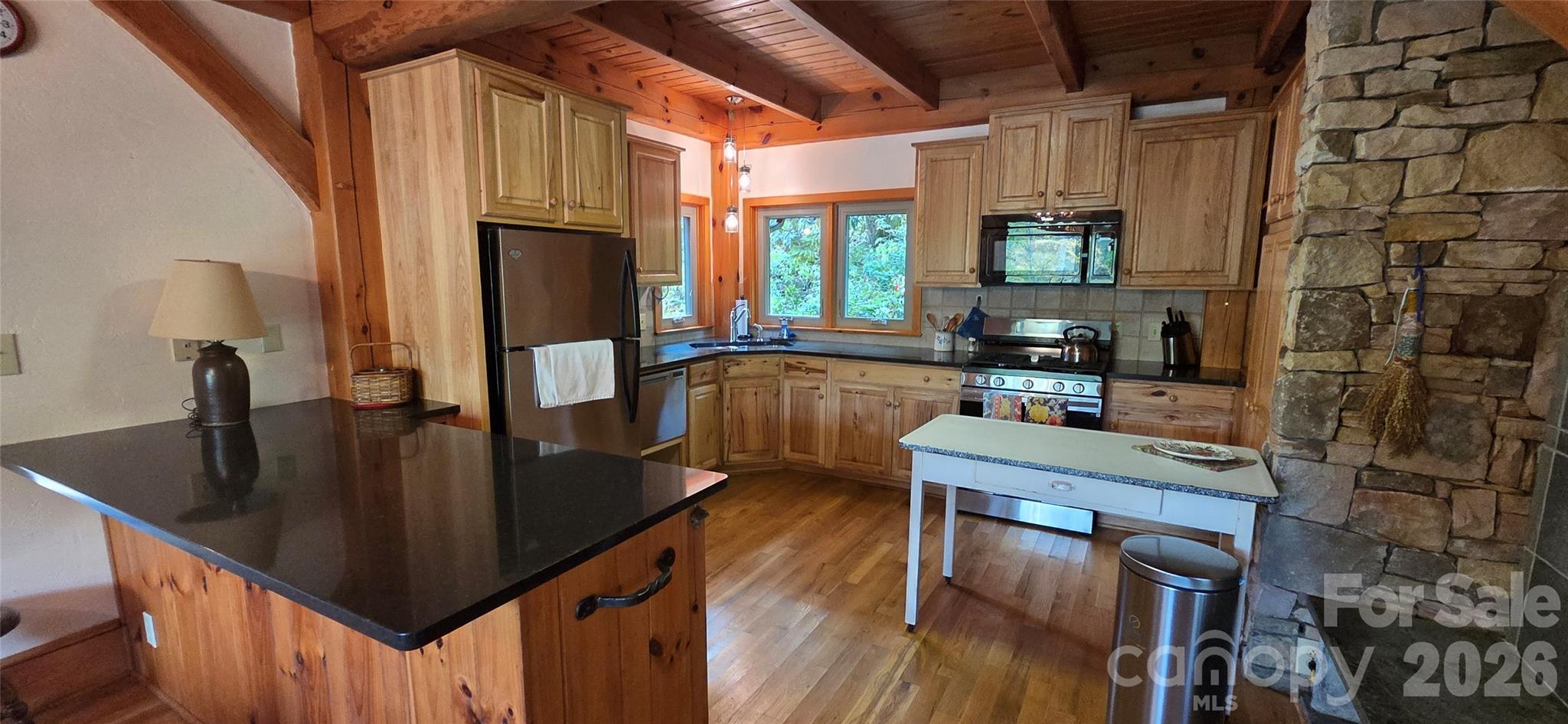 165 Winding Trail Property Photo 4