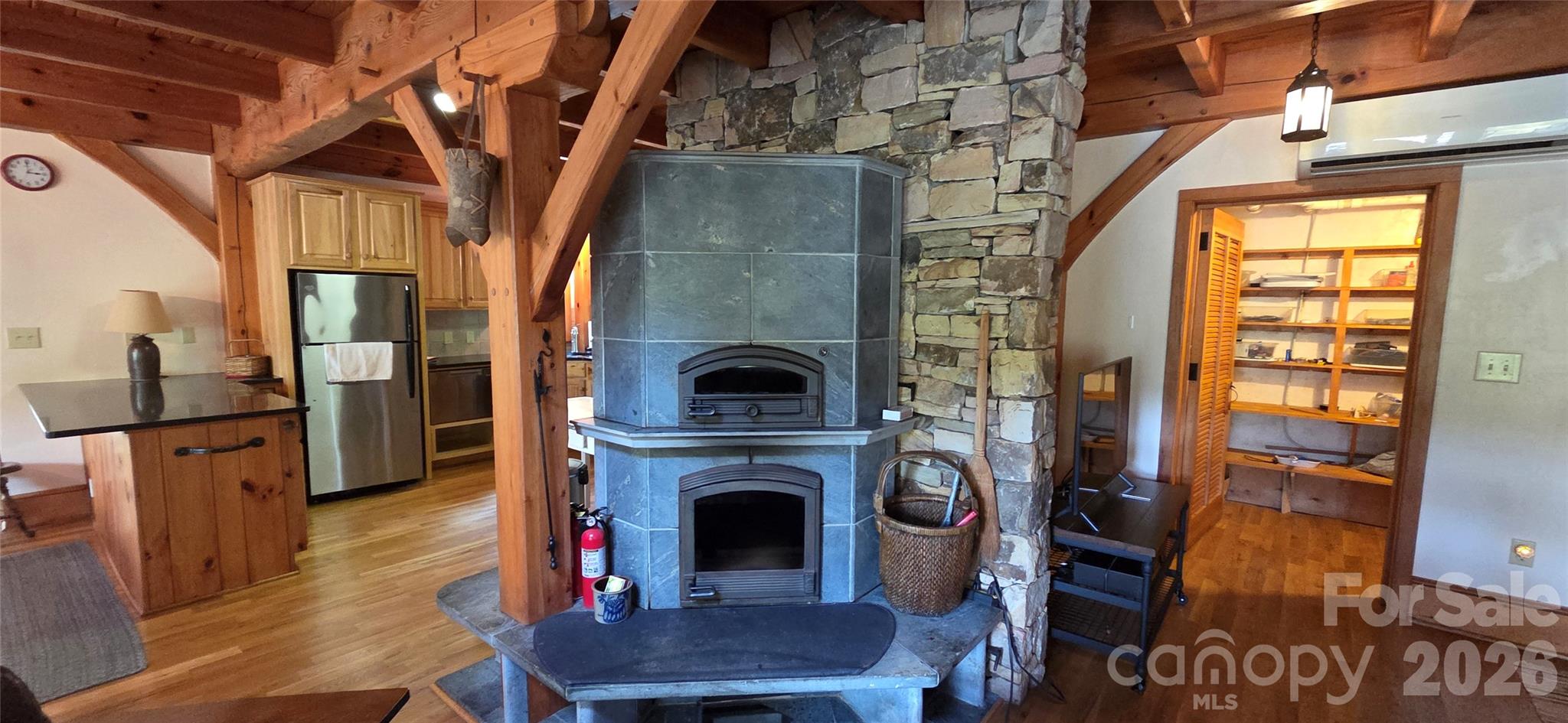 165 Winding Trail Property Photo 9