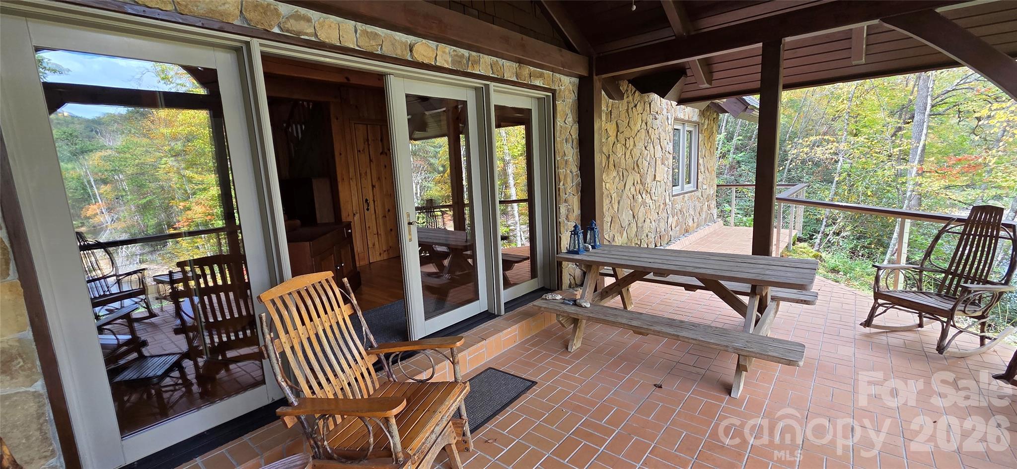 165 Winding Trail Property Photo 16