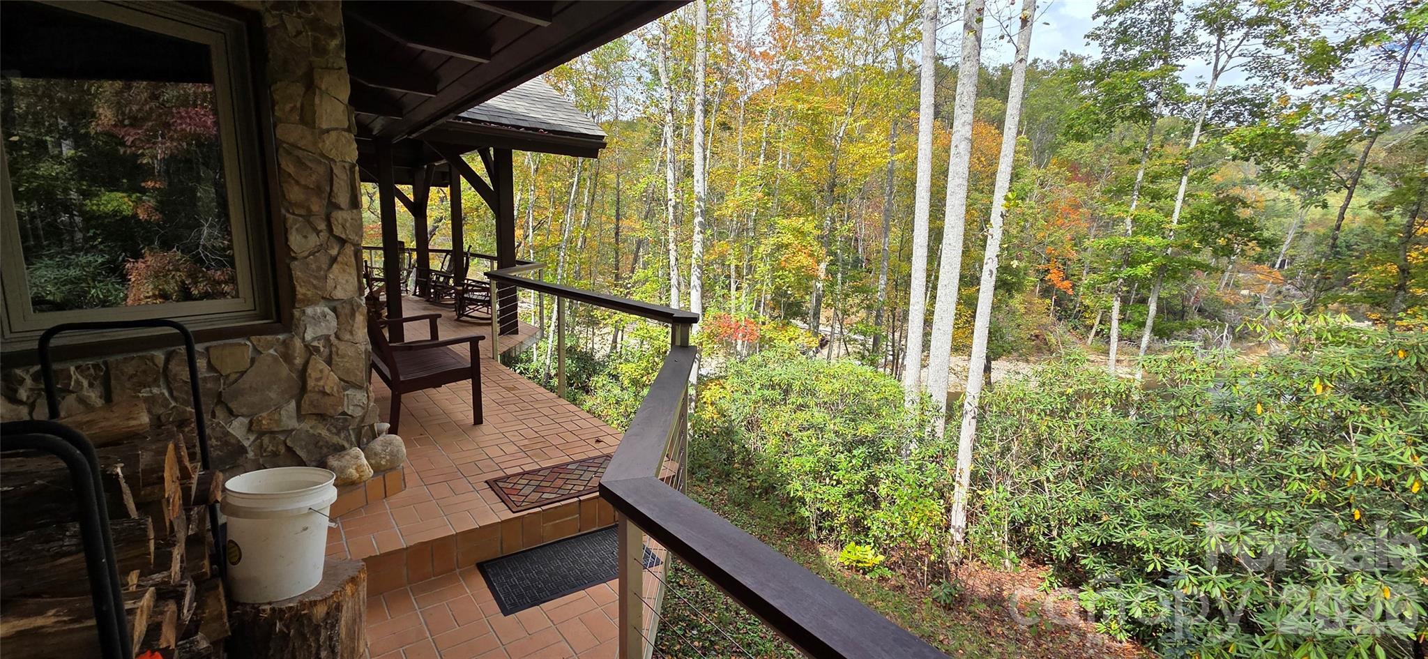 165 Winding Trail Property Photo 17