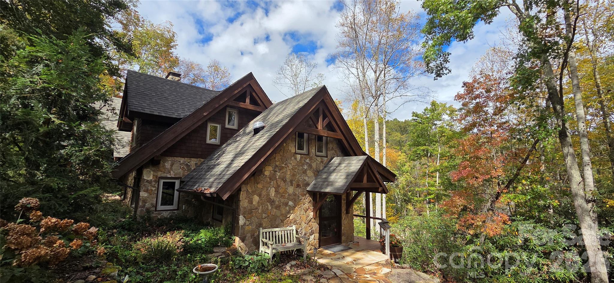 165 Winding Trail Property Photo 18