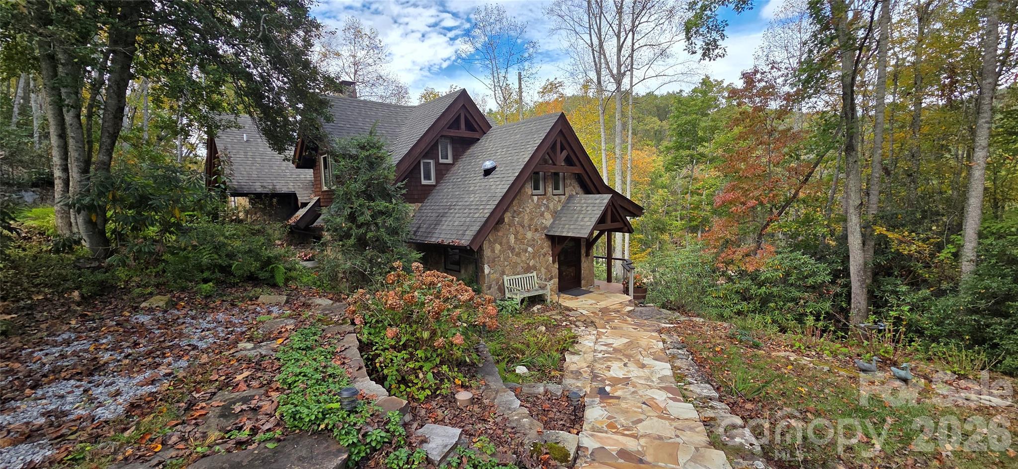 165 Winding Trail Property Photo 33