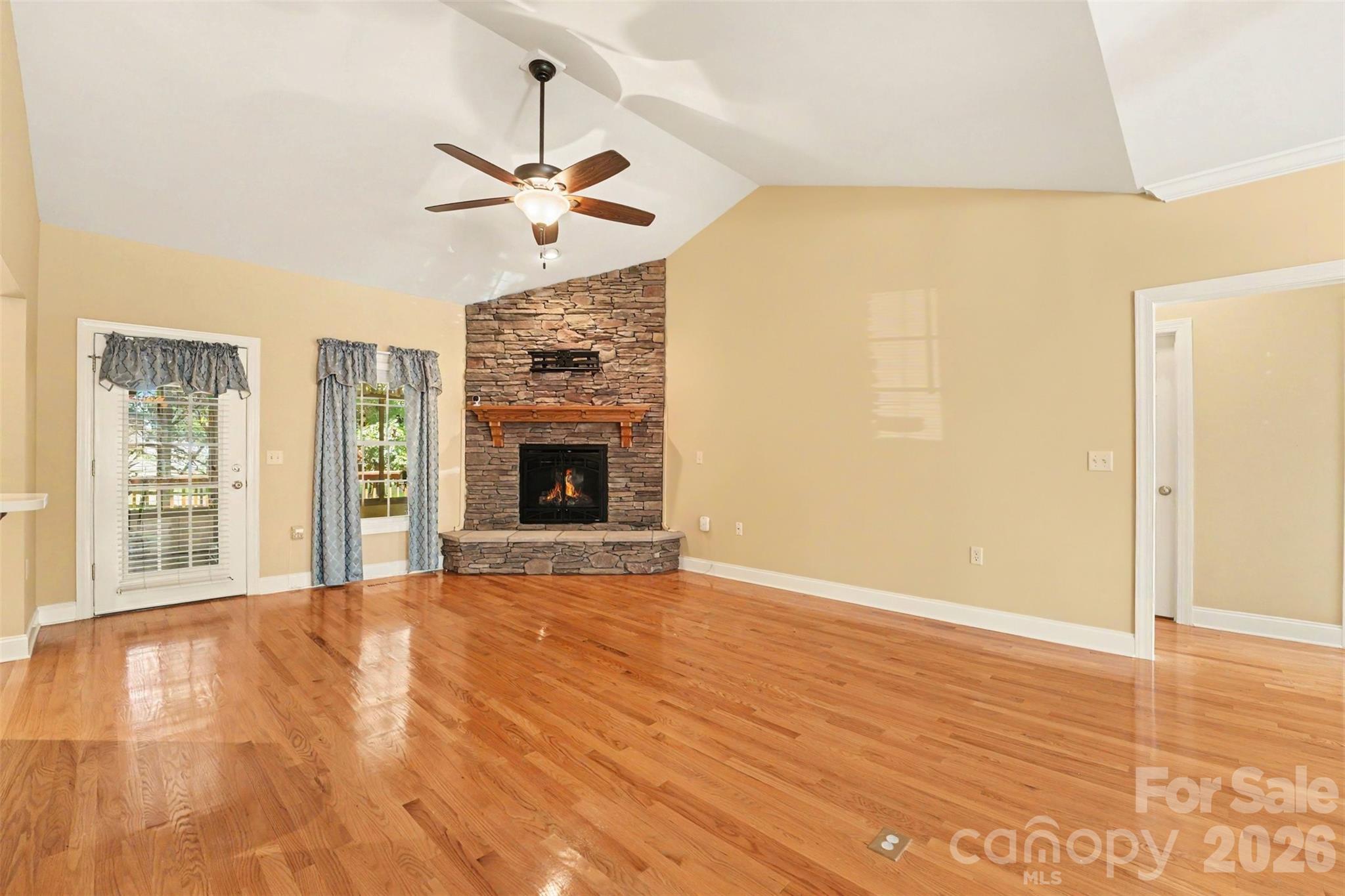 3563 Wandering Lane 33 Property Photo 12
