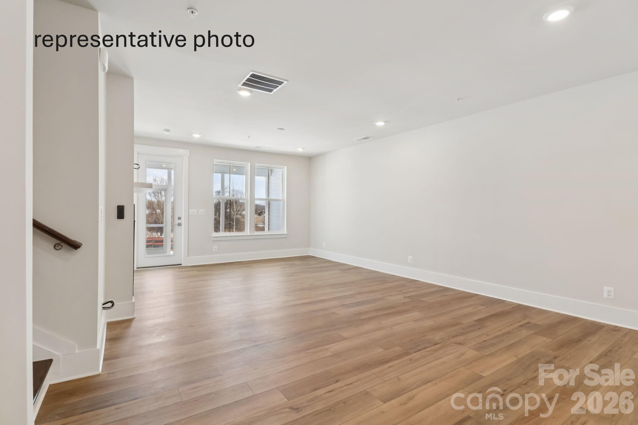1433 Twin Leaf Road Property Photo 13