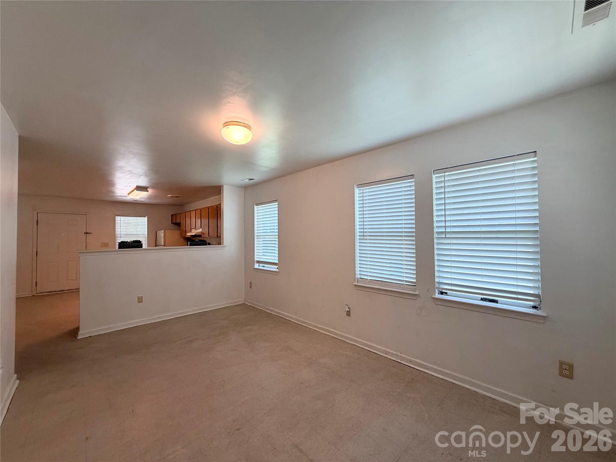 3125 Amay James Avenue Property Photo 7