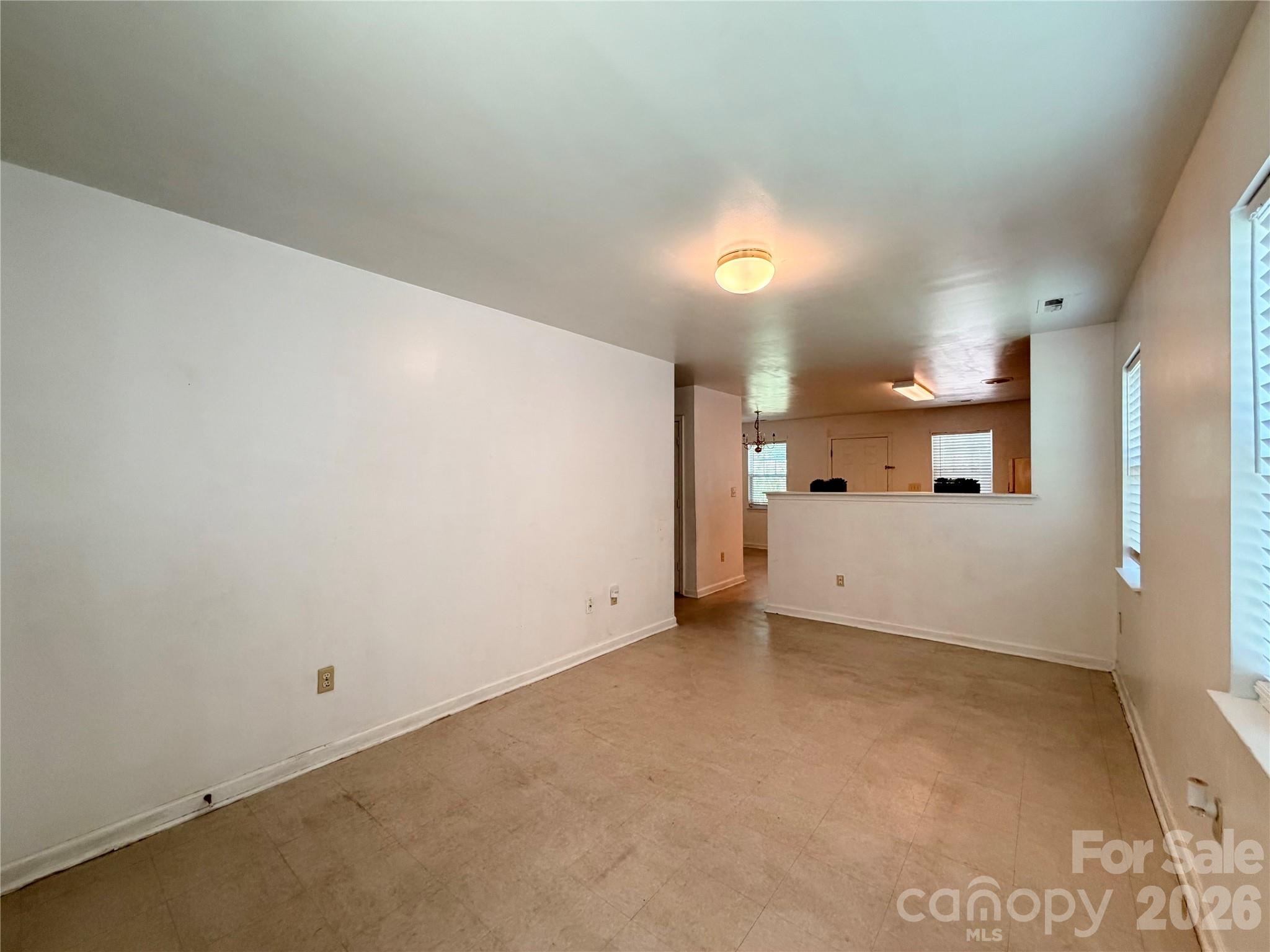 3125 Amay James Avenue Property Photo 8