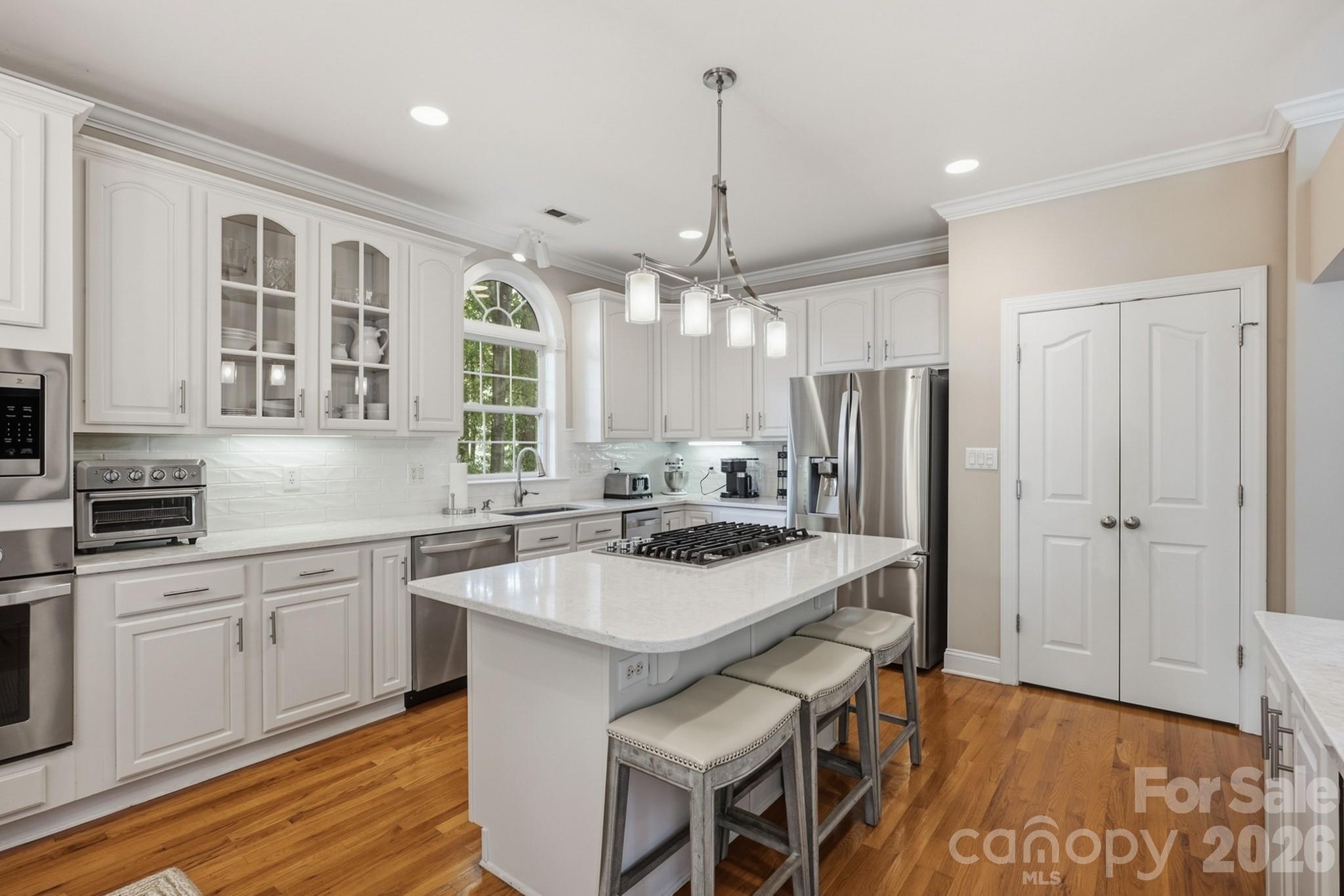 5210 Addington Court Property Photo 10