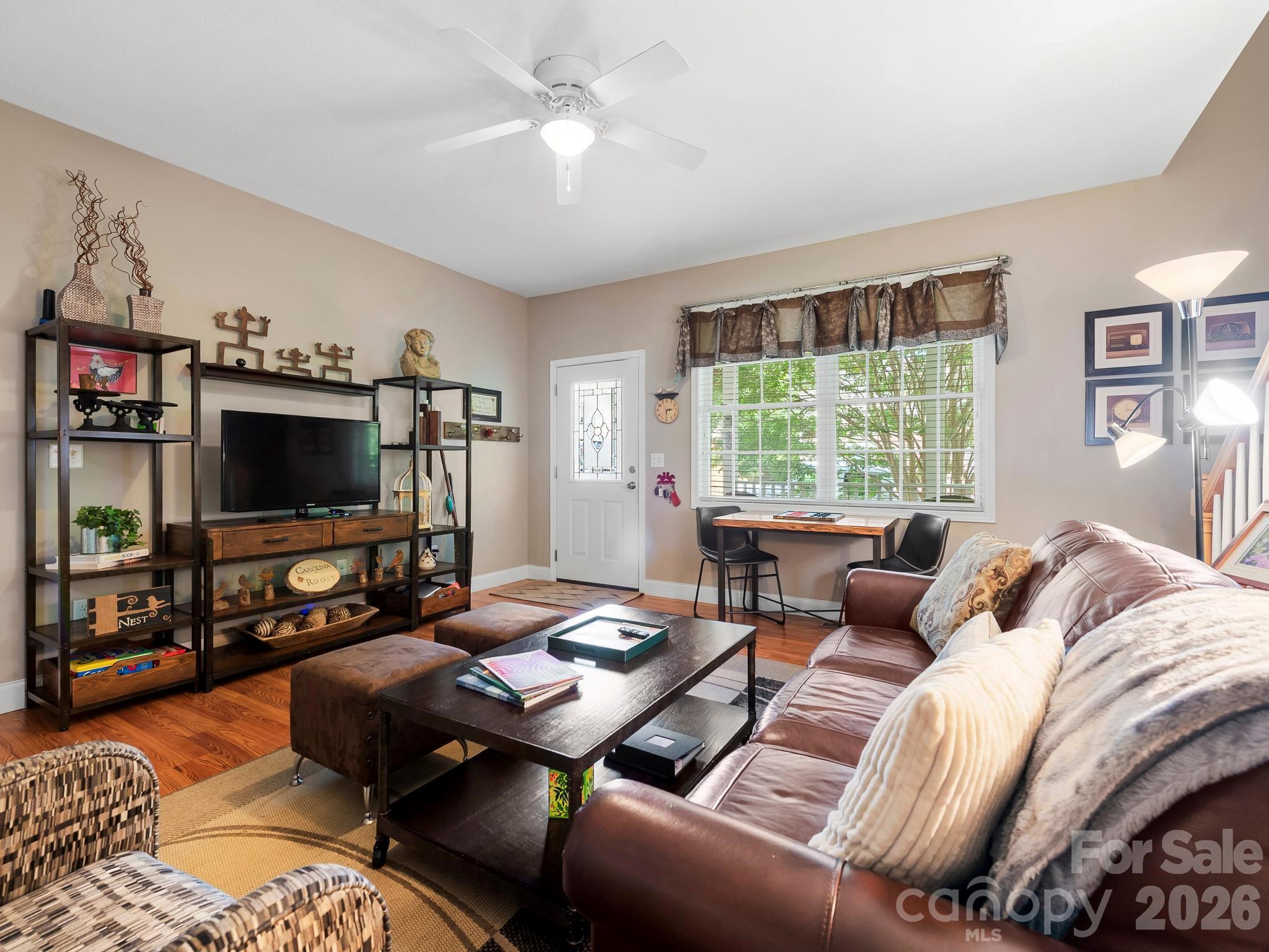 7 Winters Edge Lane 11 Property Photo 6