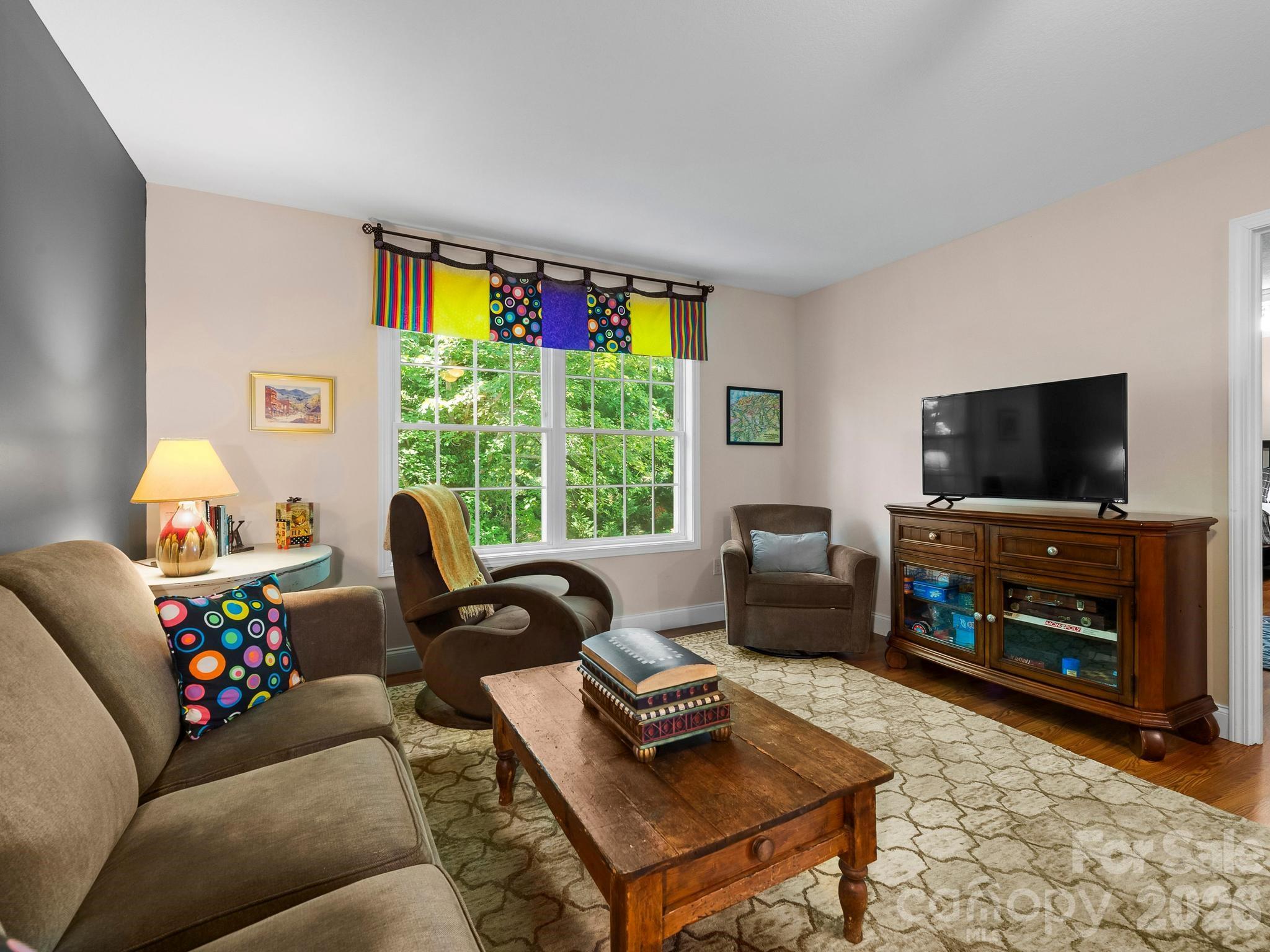 7 Winters Edge Lane 11 Property Photo 18