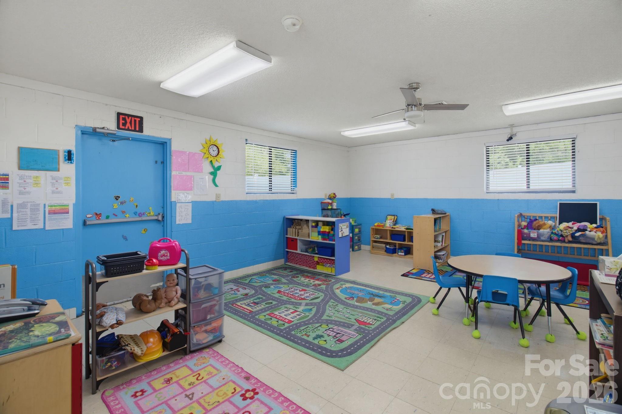 944 Fisher Ferry Street Property Photo 15
