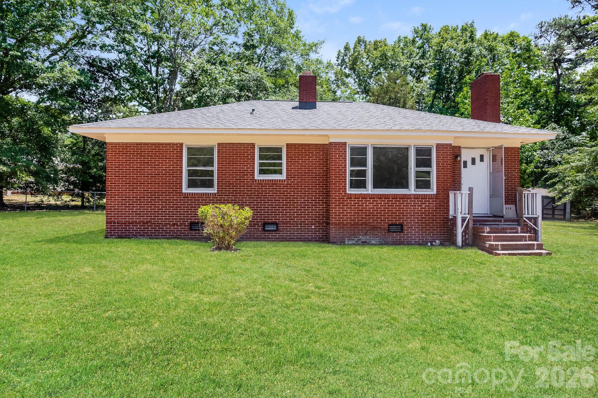113 Griggs Street Property Photo 1
