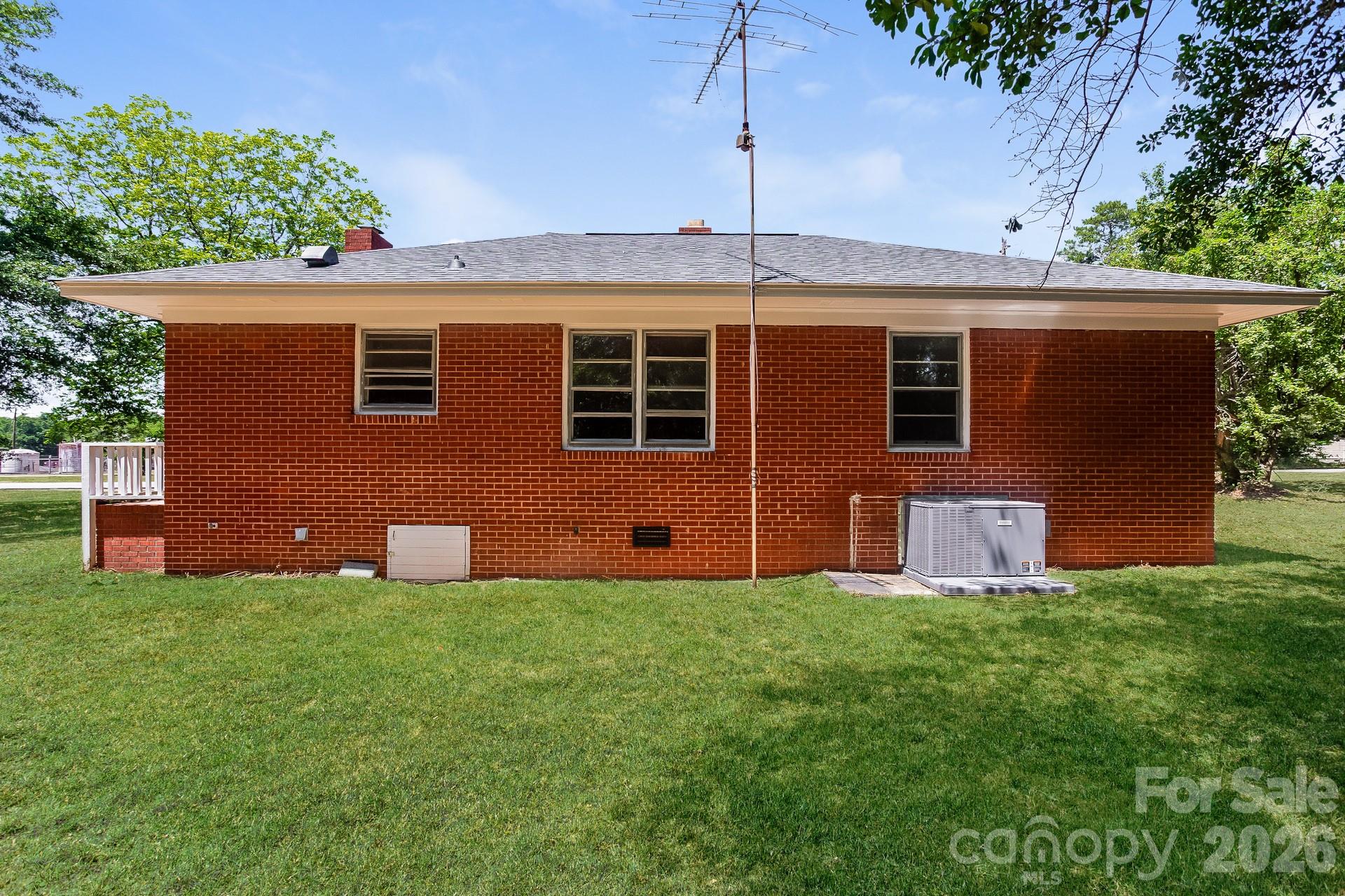 113 Griggs Street Property Photo 5