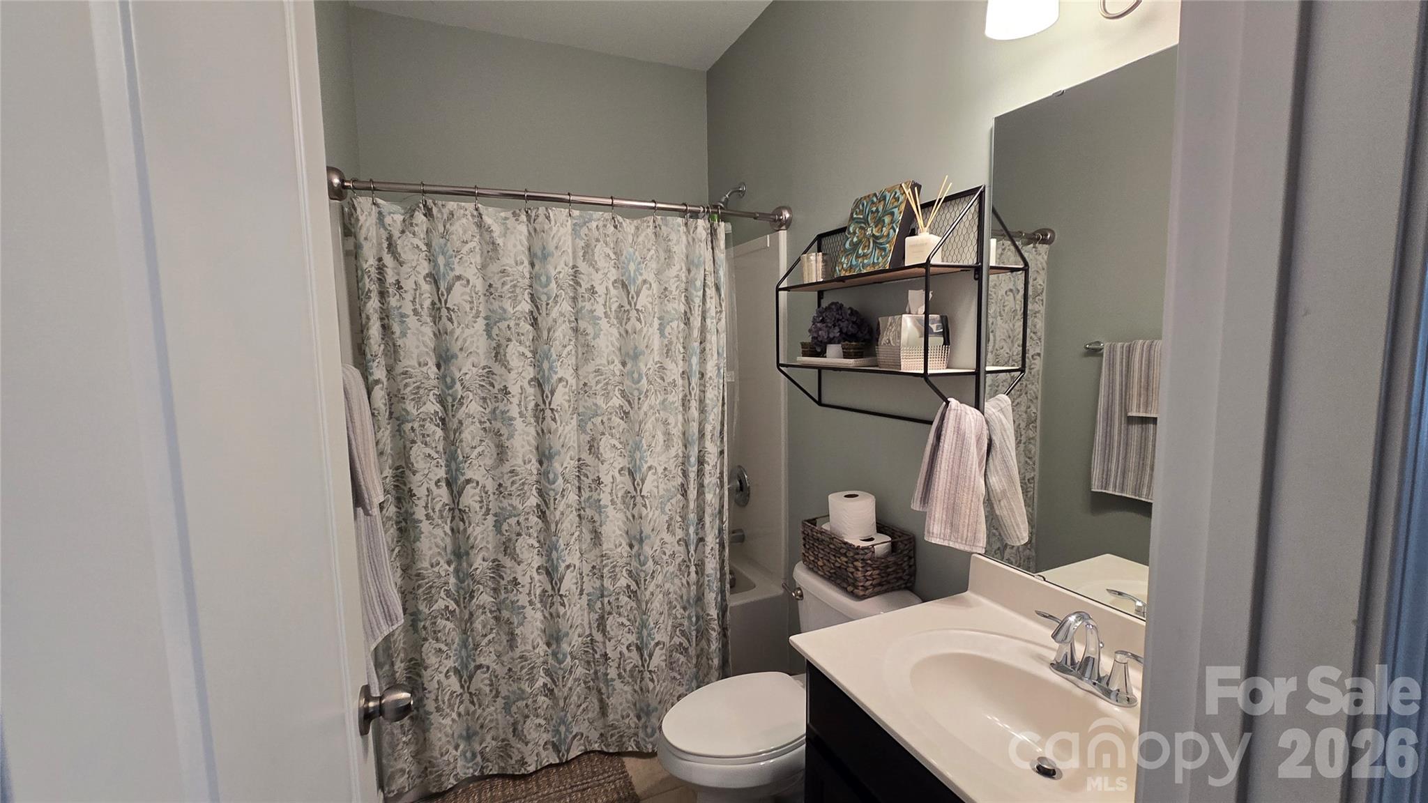1005 Wainscott Drive Property Photo 11
