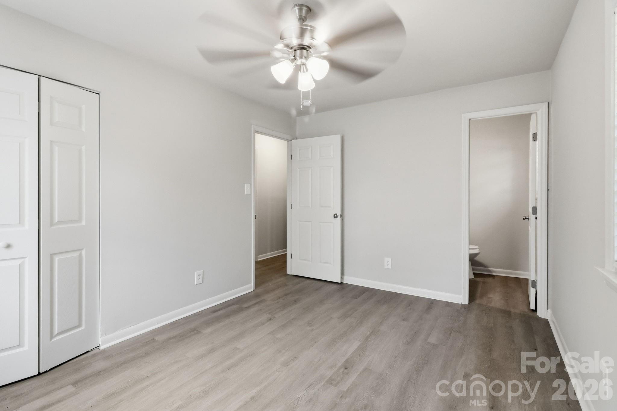 2121 Longleaf Drive Property Photo 9