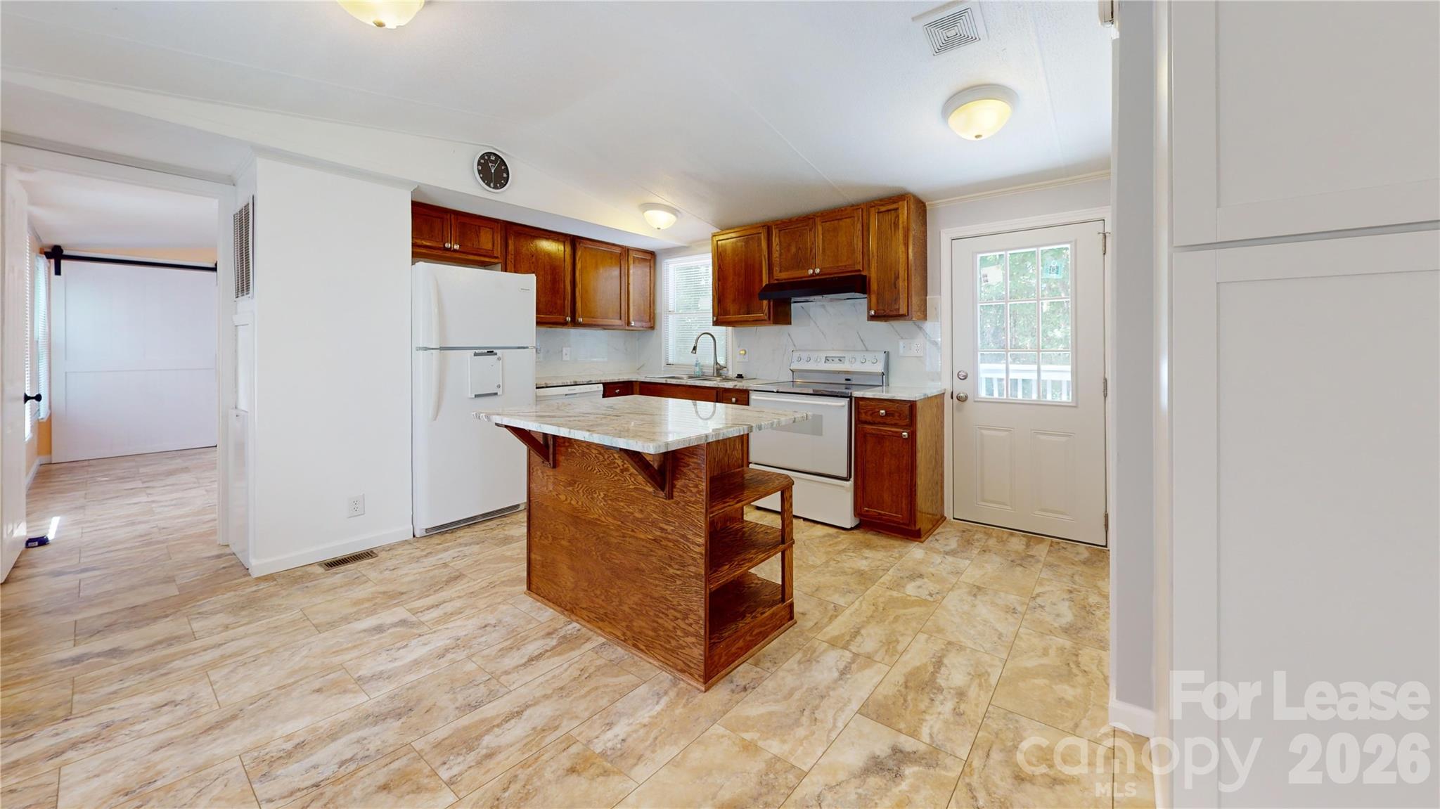 4120 Glenola Drive Property Photo 5