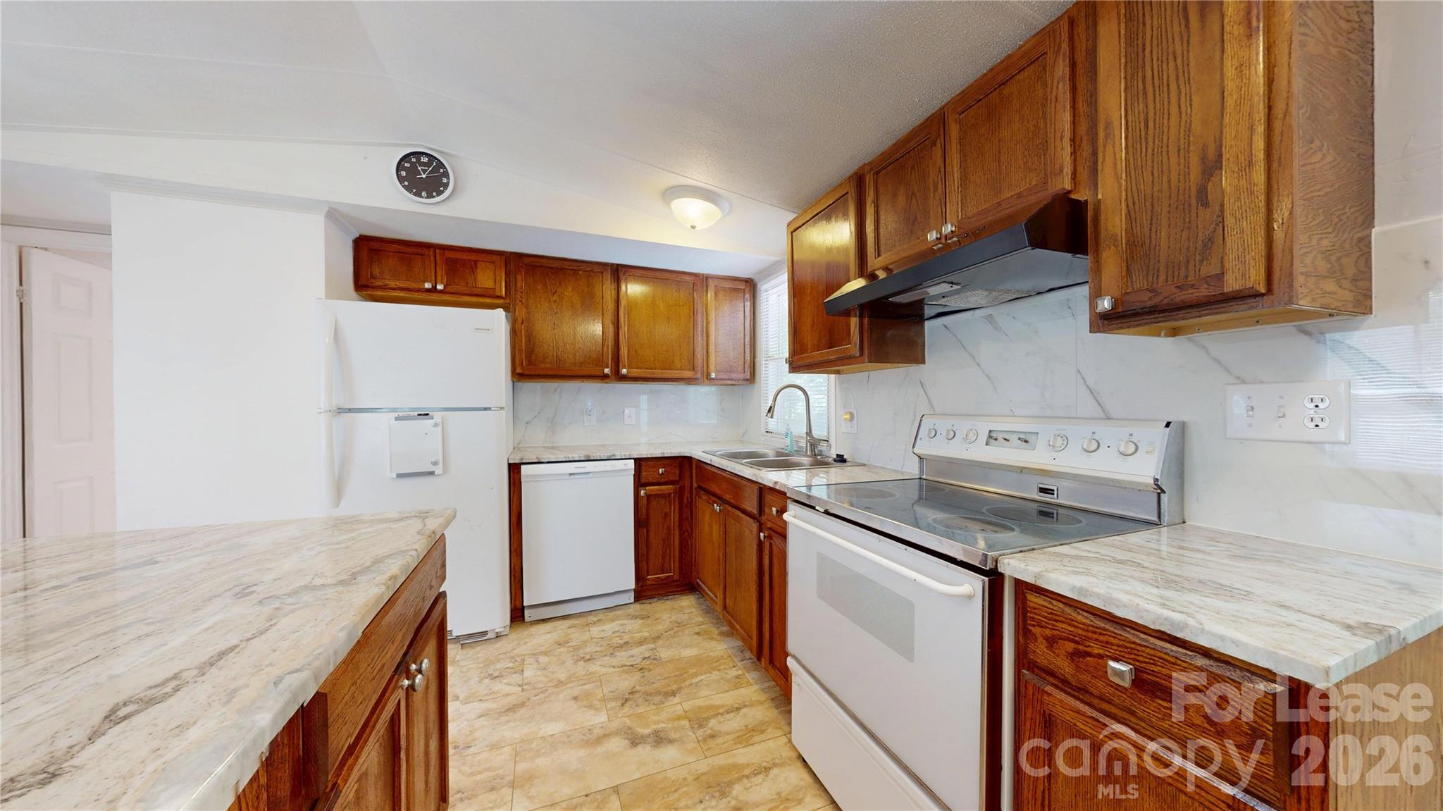 4120 Glenola Drive Property Photo 6