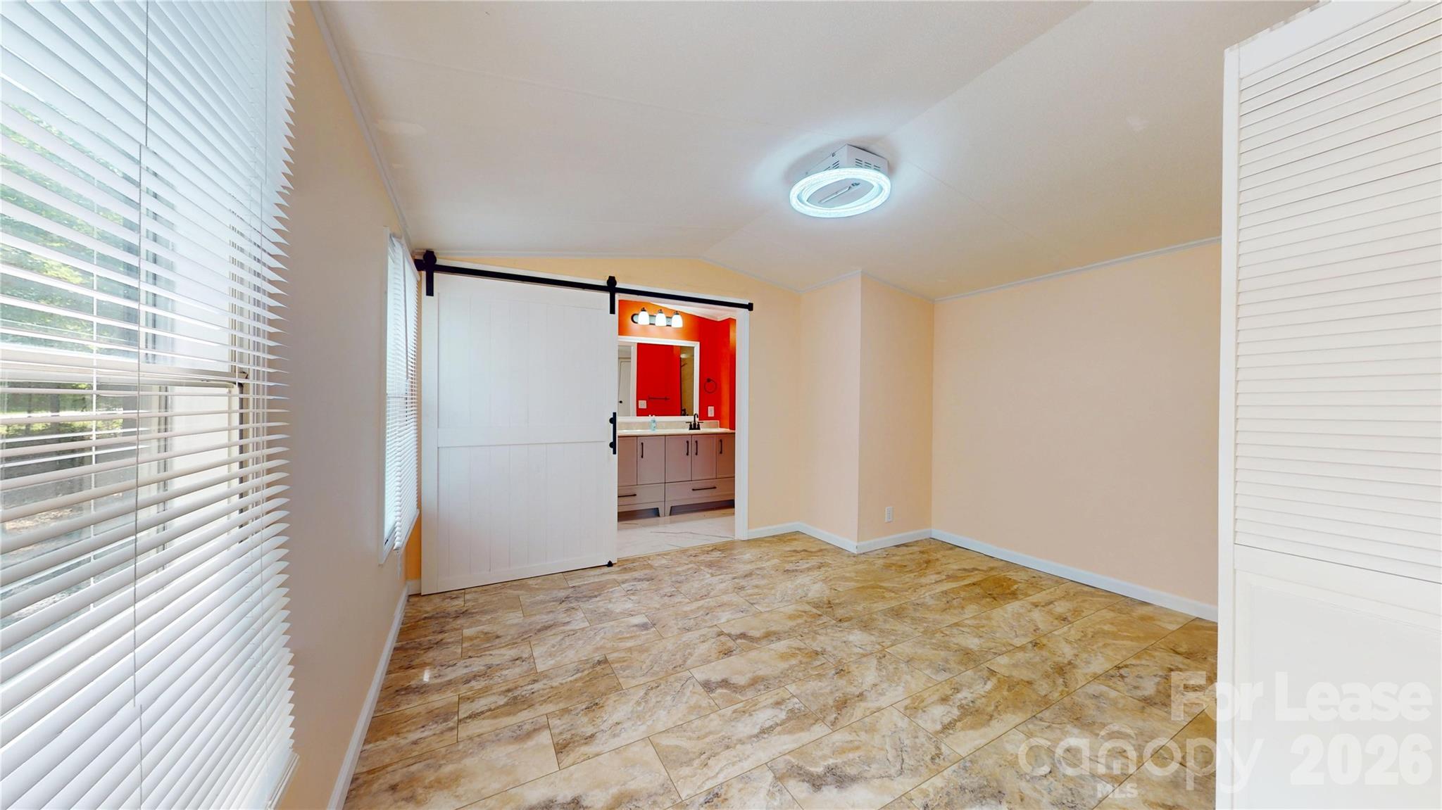 4120 Glenola Drive Property Photo 9
