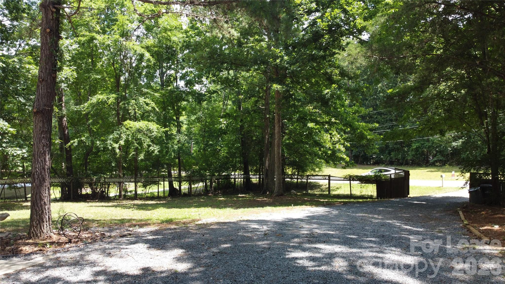 4120 Glenola Drive Property Photo 20