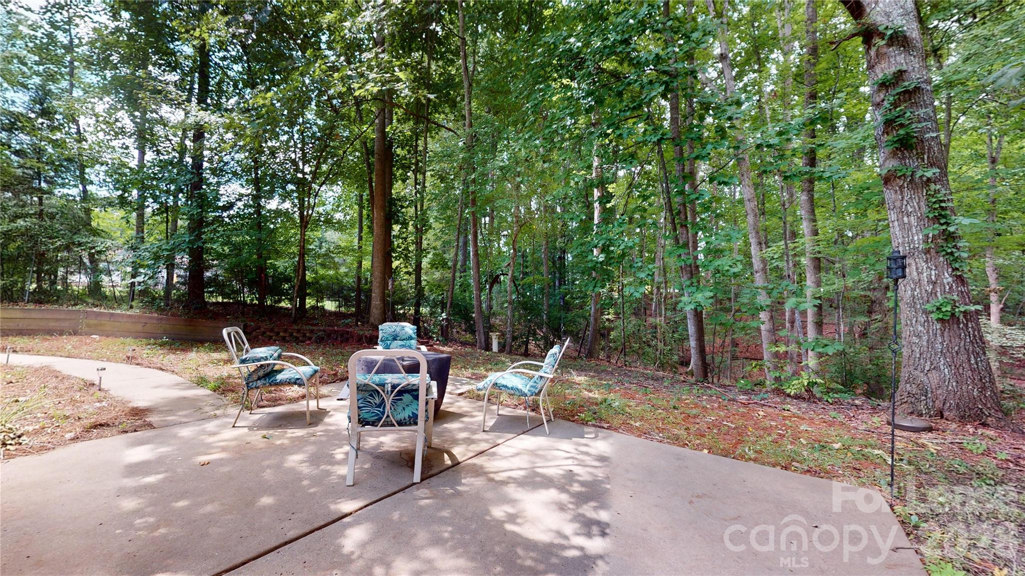 4120 Glenola Drive Property Photo 25