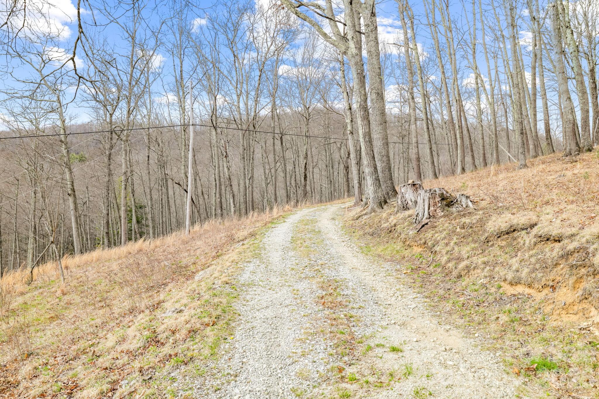 527 North Robinson Creek Road Property Photo 14