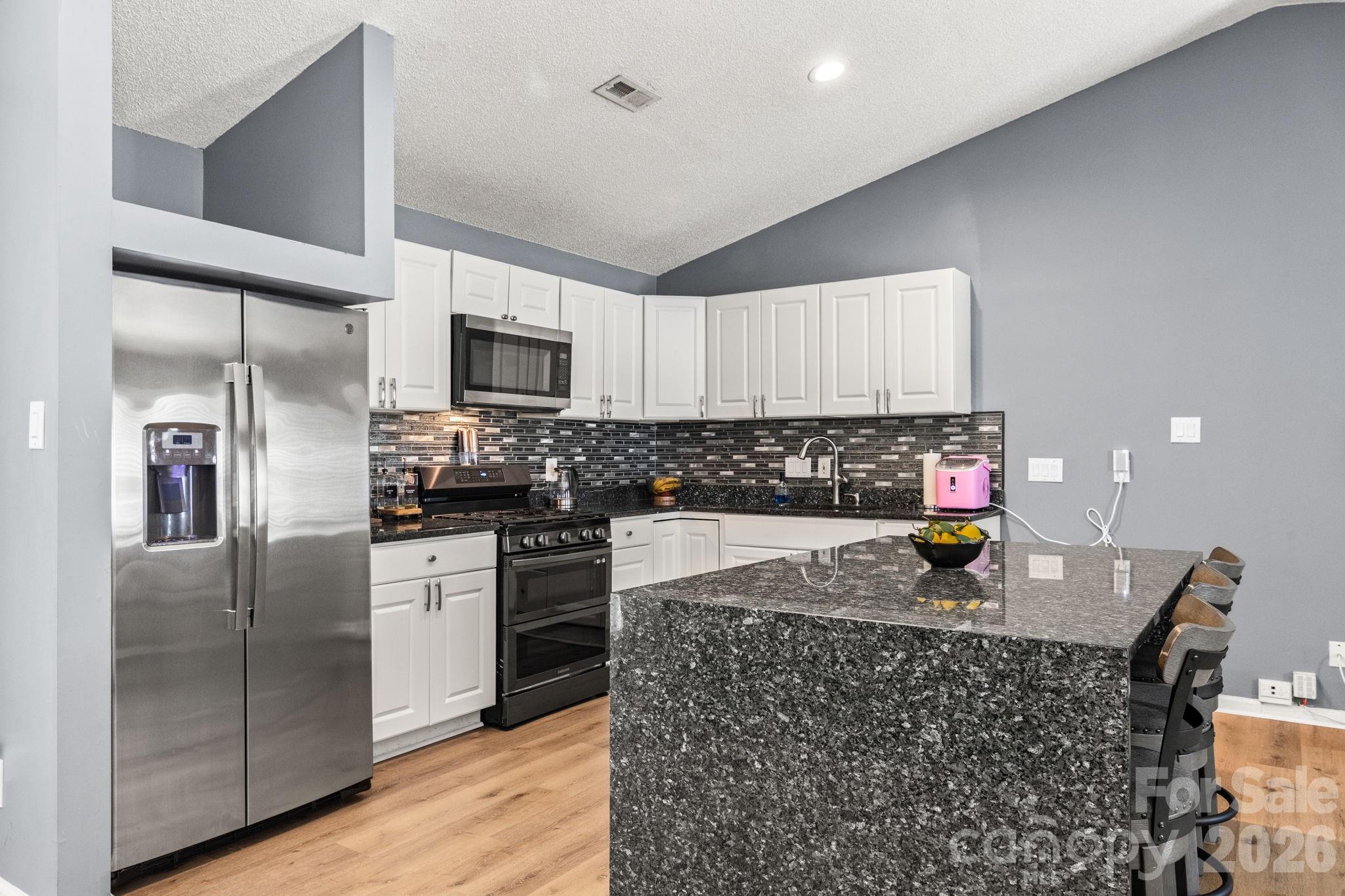 5917 Black Bear Court Property Photo 7