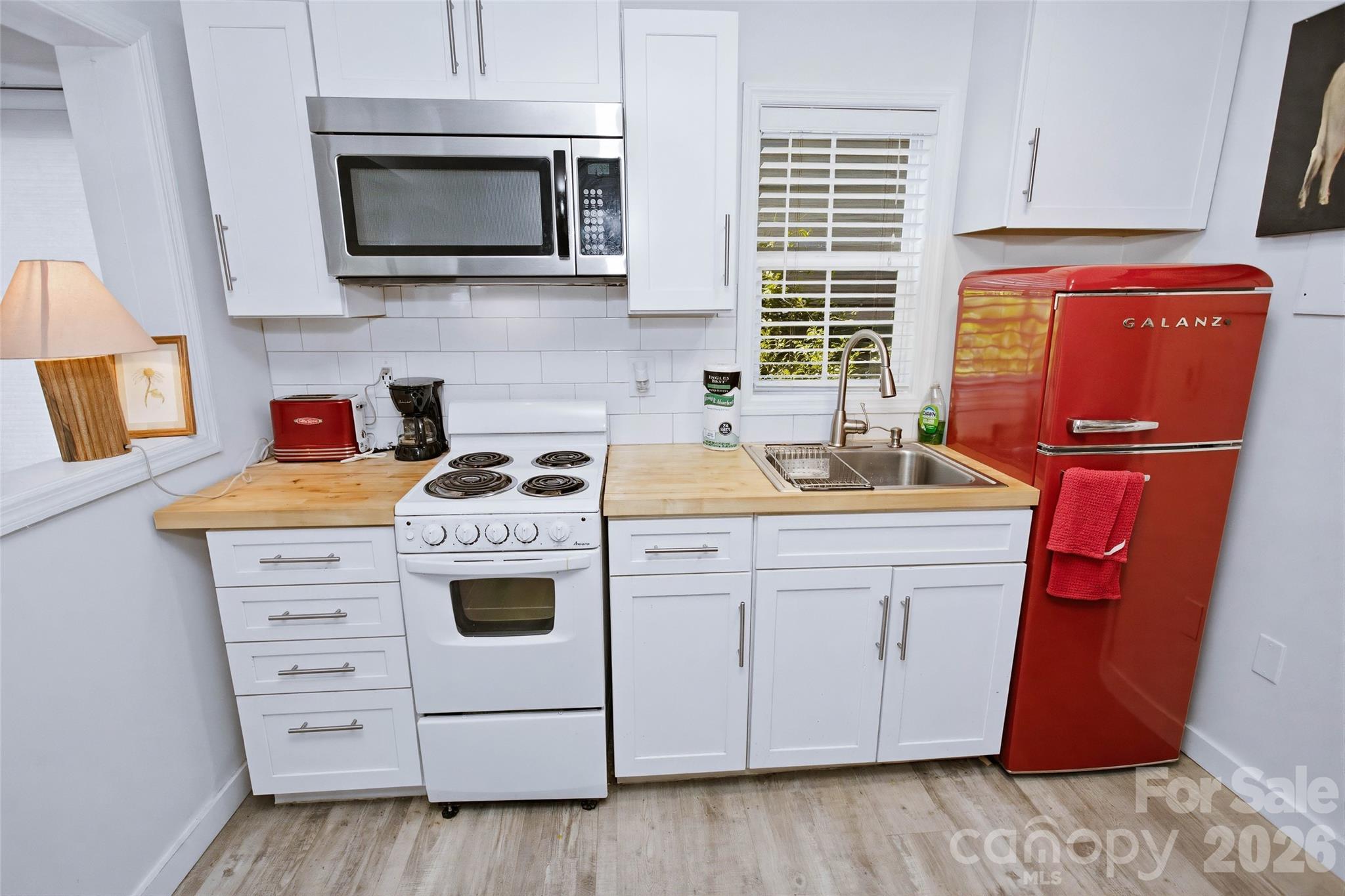 24 Rhododendron Drive Property Photo 14
