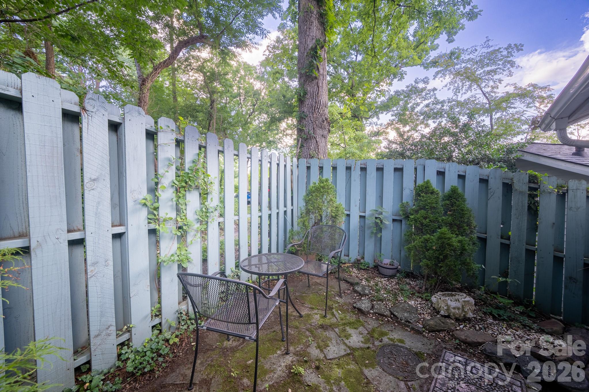 24 Rhododendron Drive Property Photo 19