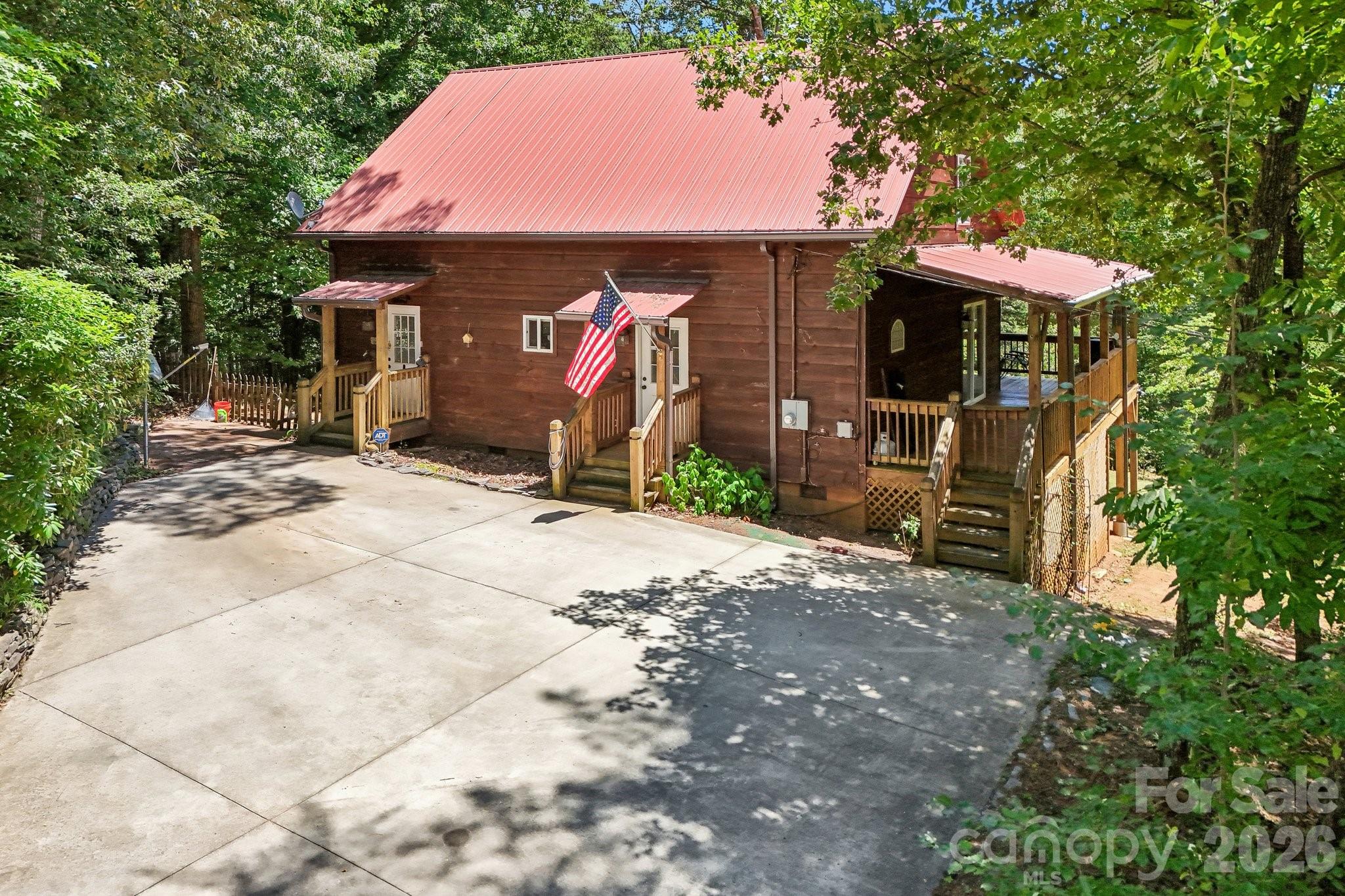 61 Misty Hill Lane Property Photo 8