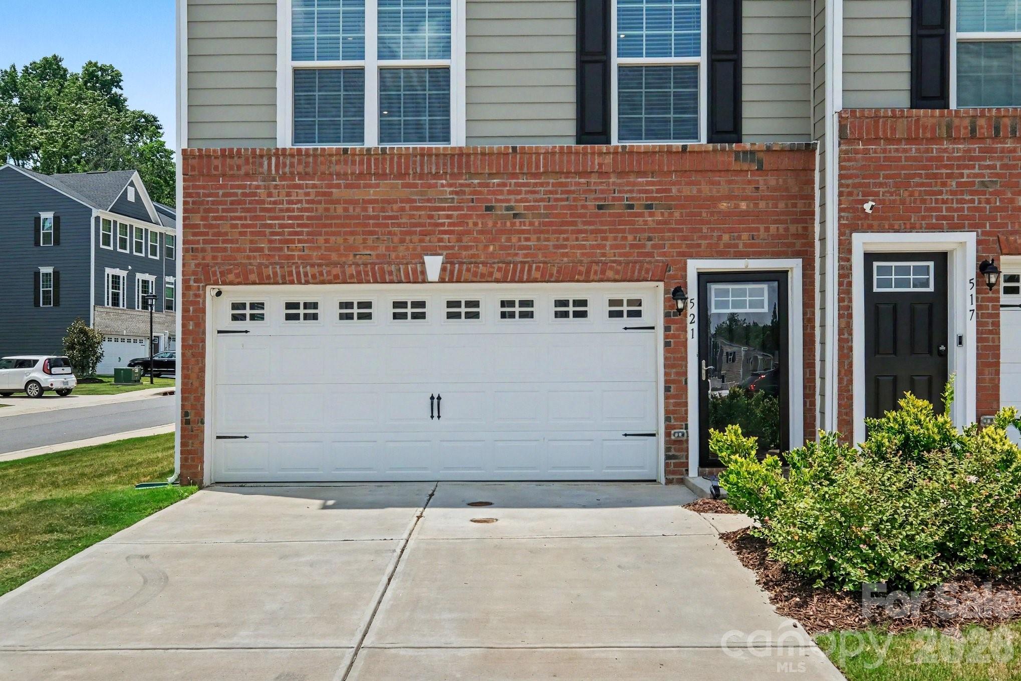 521 Moondance Drive Property Photo 4