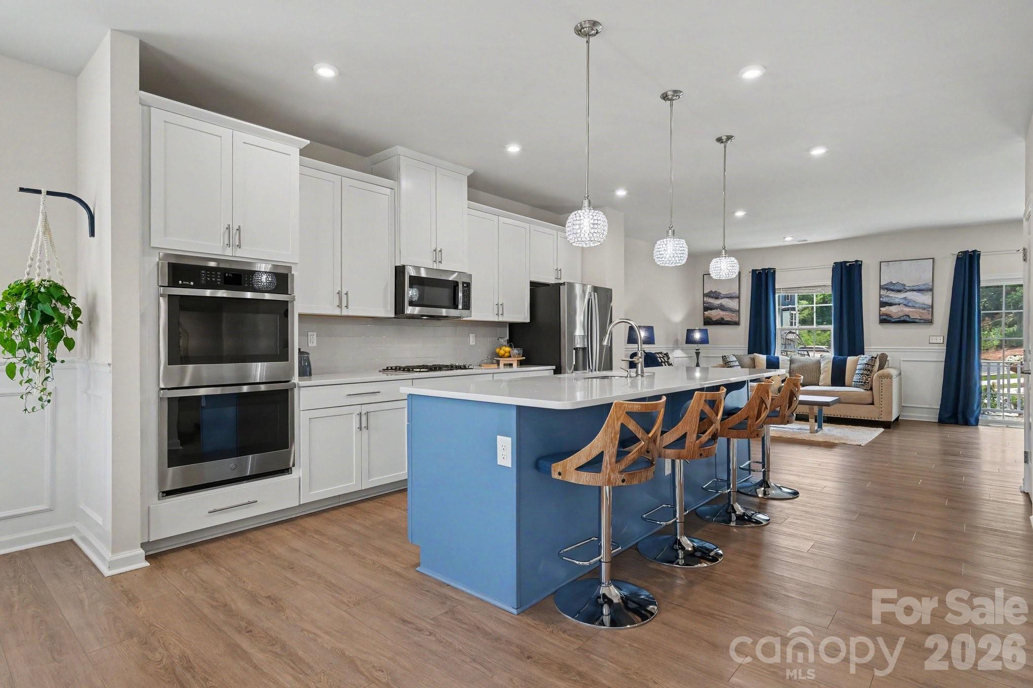 521 Moondance Drive Property Photo 6