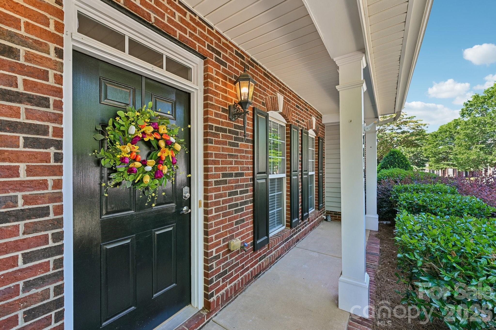 20524 Harbor View Drive Property Photo 3