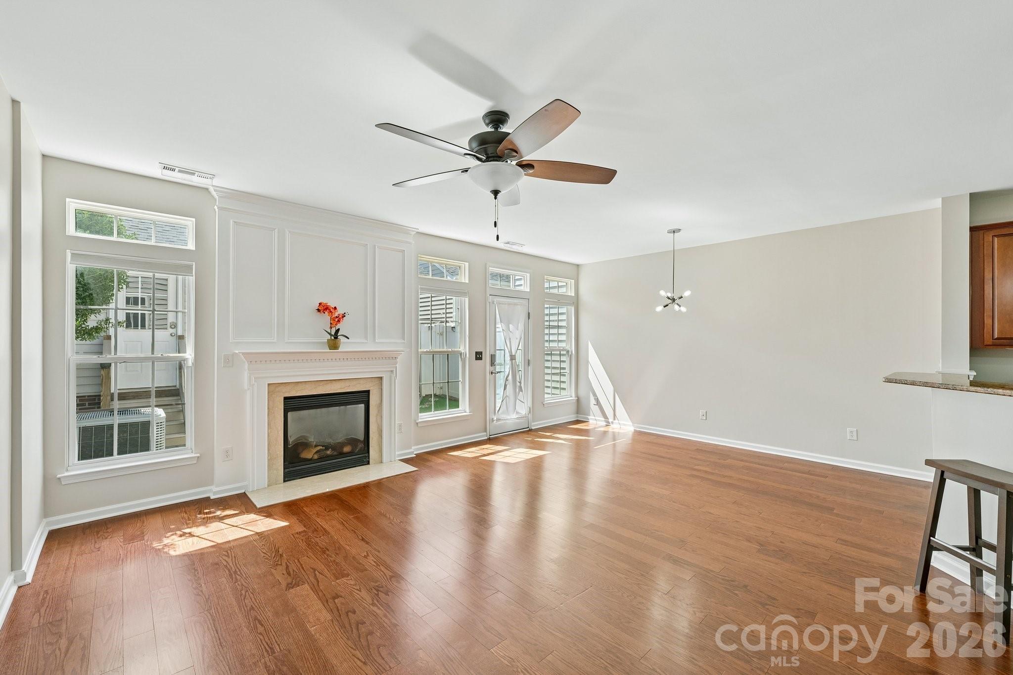 20524 Harbor View Drive Property Photo 11
