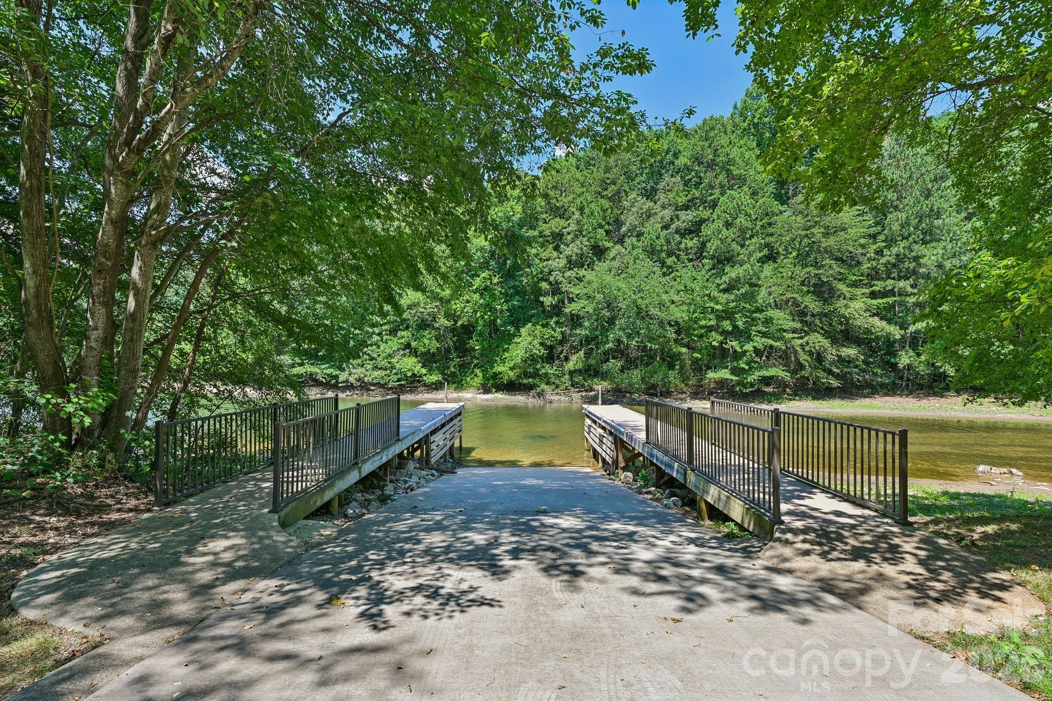 20524 Harbor View Drive Property Photo 34