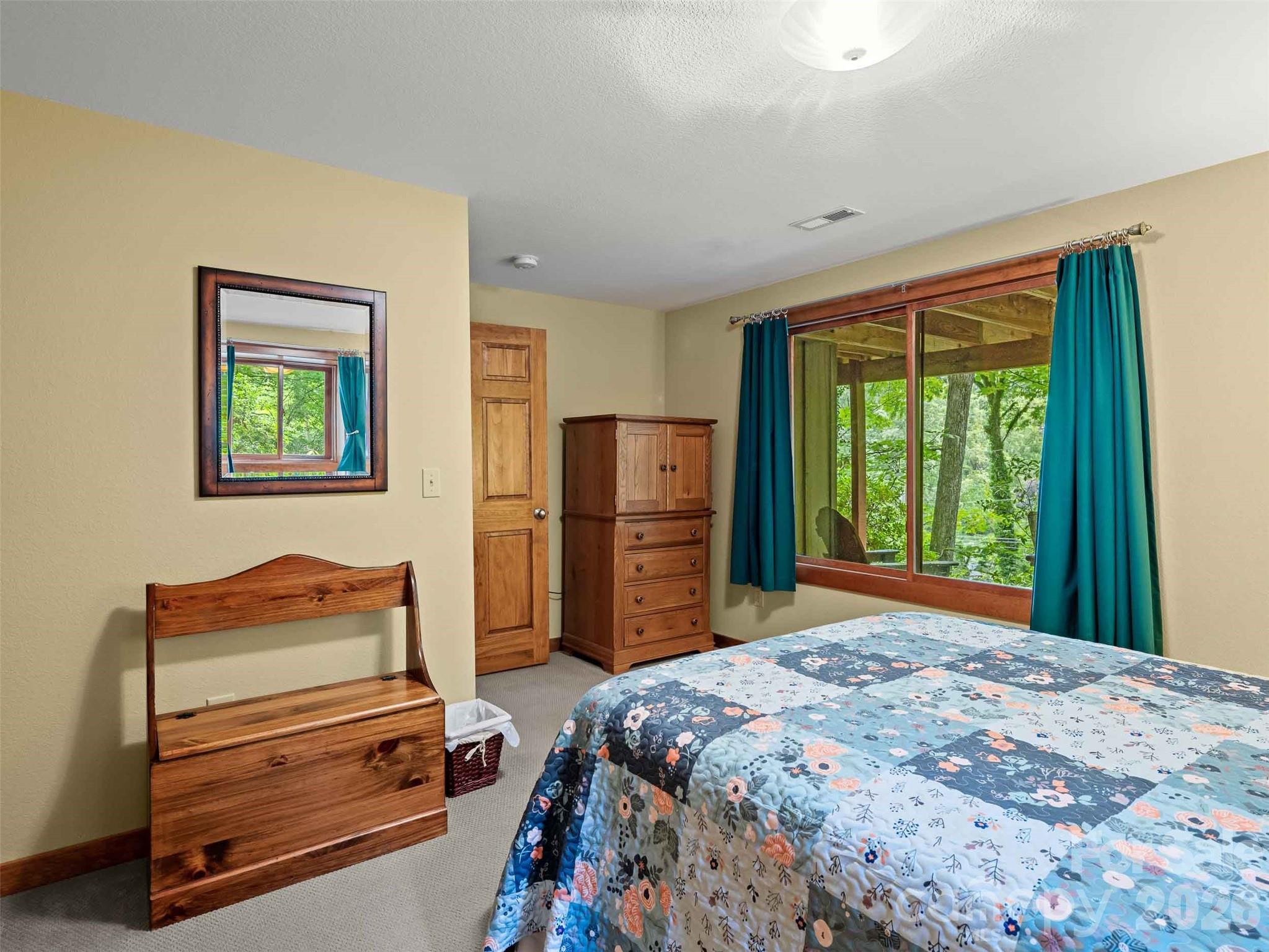 25 Anne Street Property Photo 38