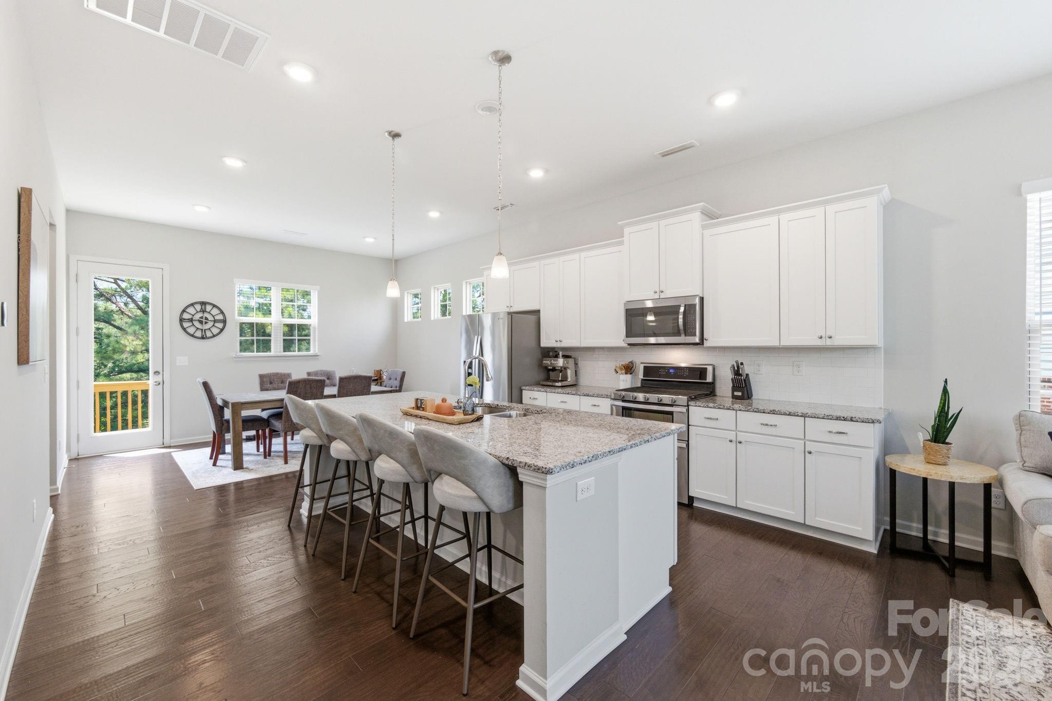 9348 Ainslie Downs Street Property Photo 15