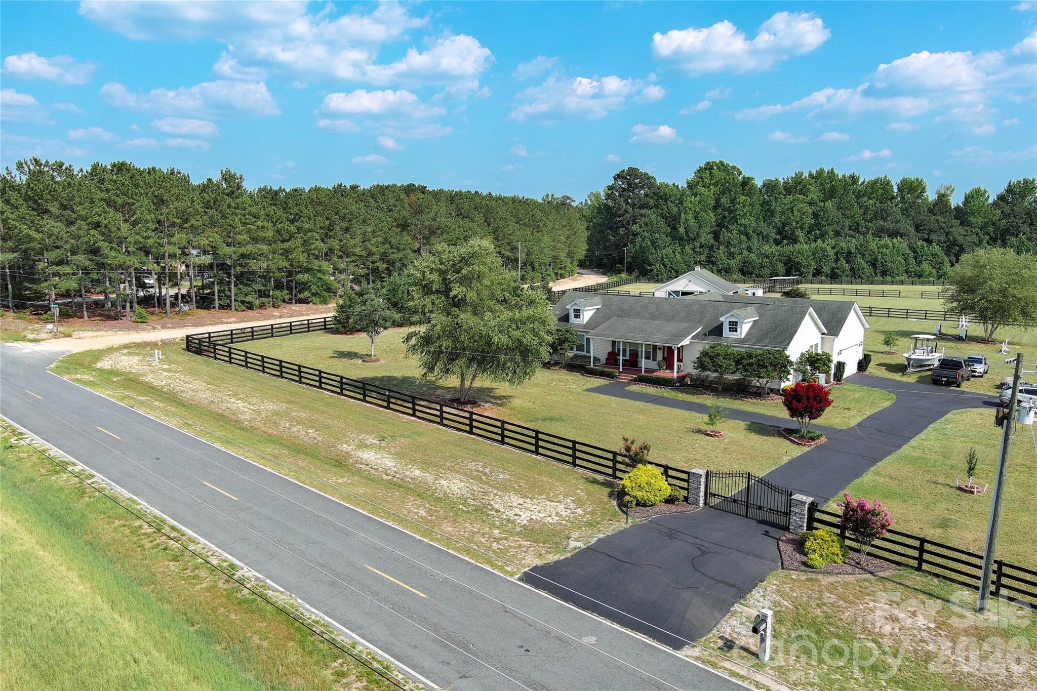 1132 Sandhills Vfd Road Property Photo 4