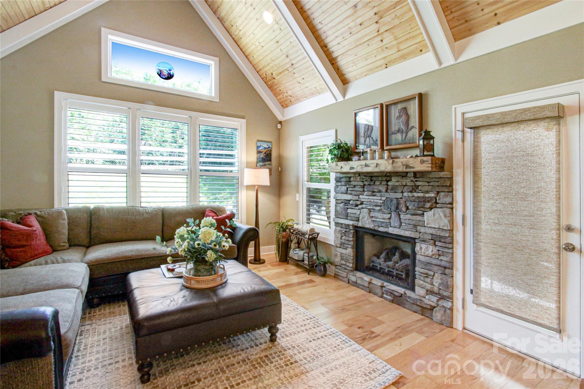 362 Windstone Drive Property Photo 7