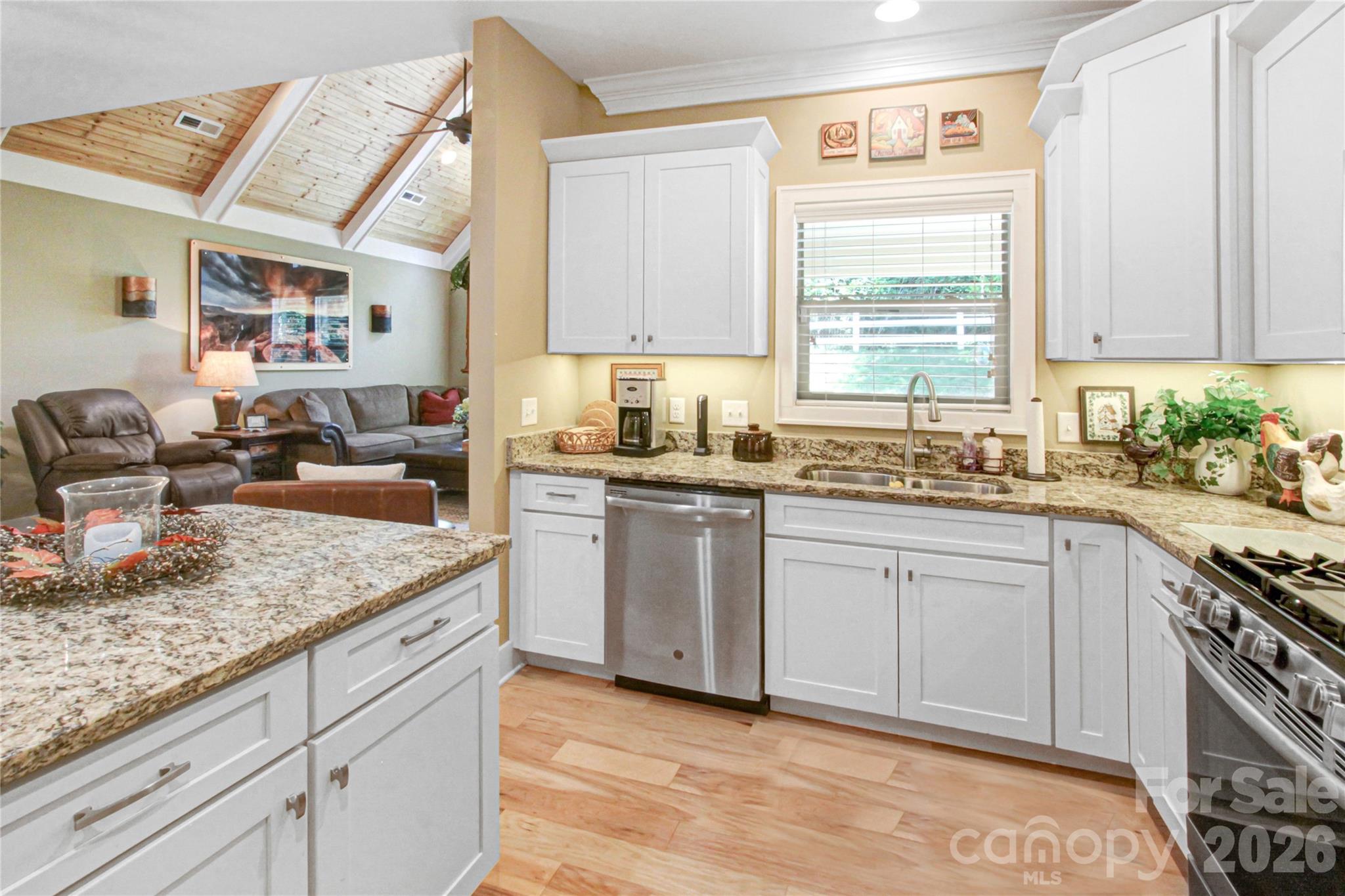 362 Windstone Drive Property Photo 11