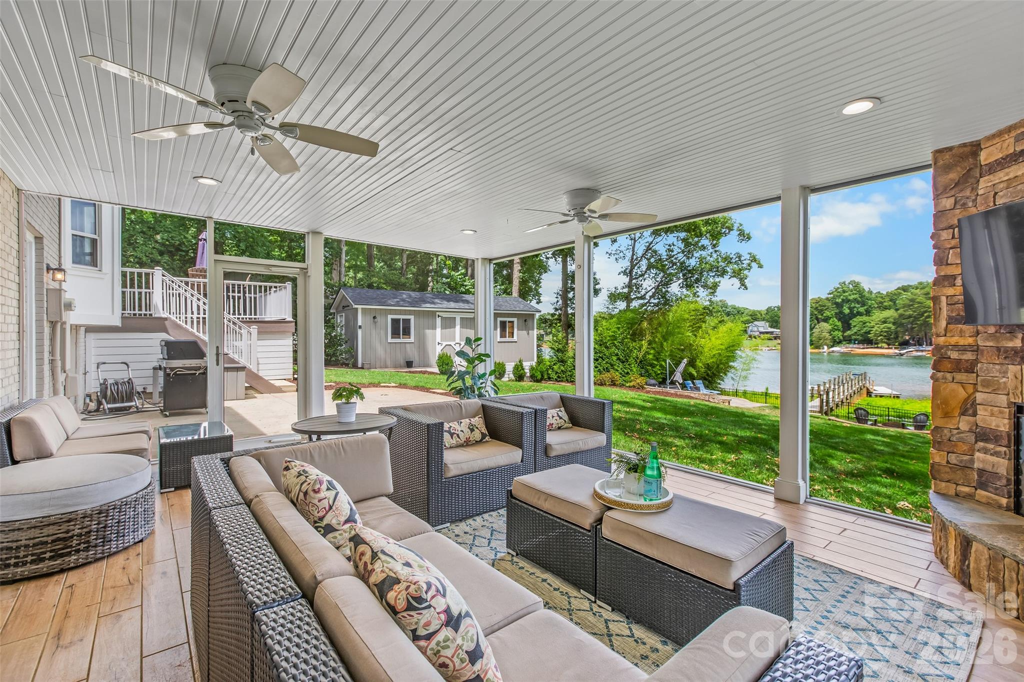 175 Woodstream Circle Property Photo 8