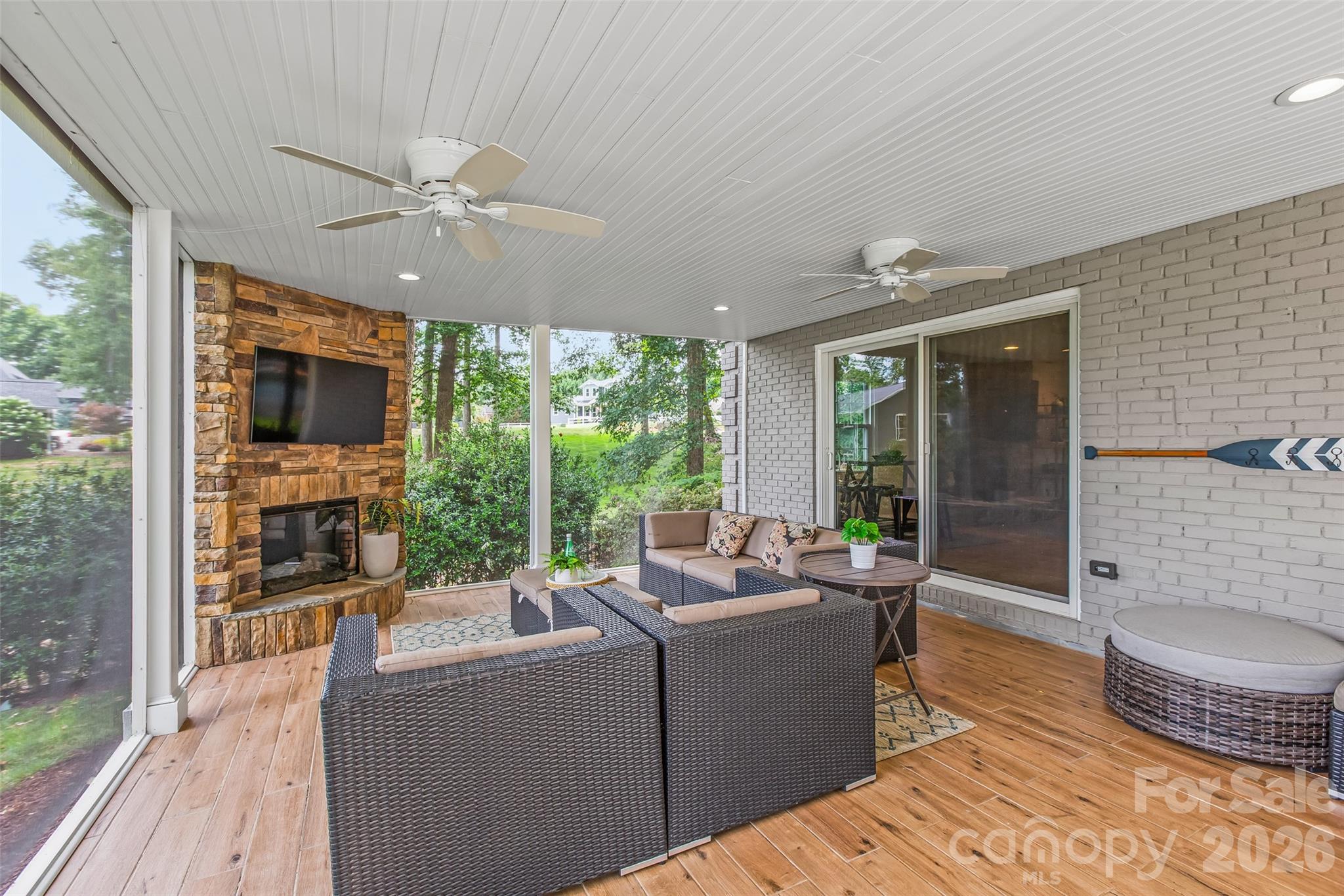 175 Woodstream Circle Property Photo 9