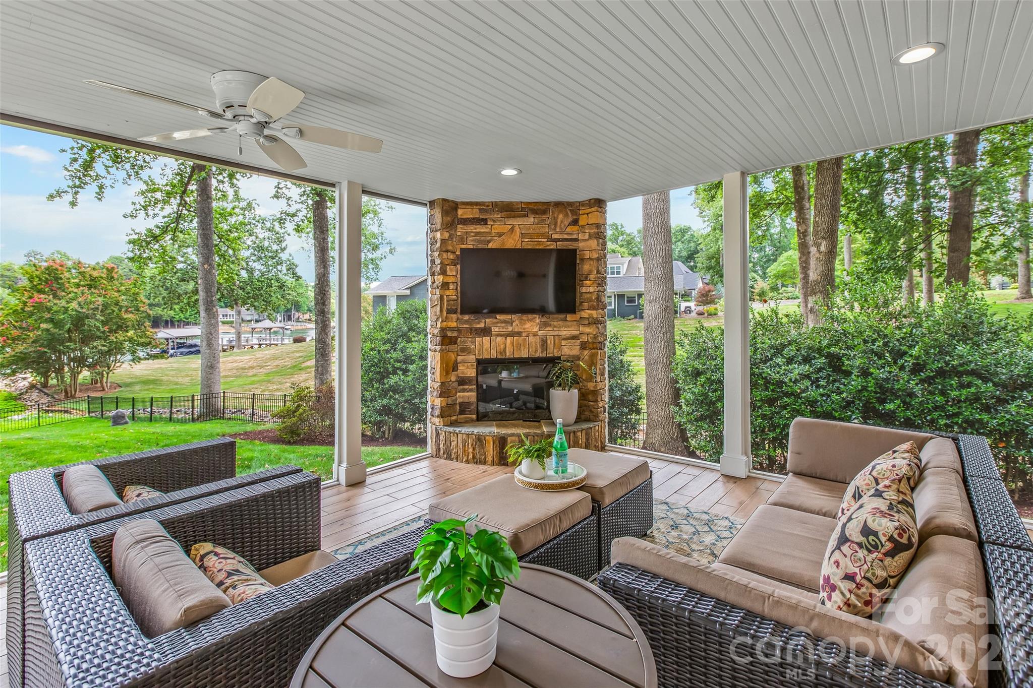 175 Woodstream Circle Property Photo 10