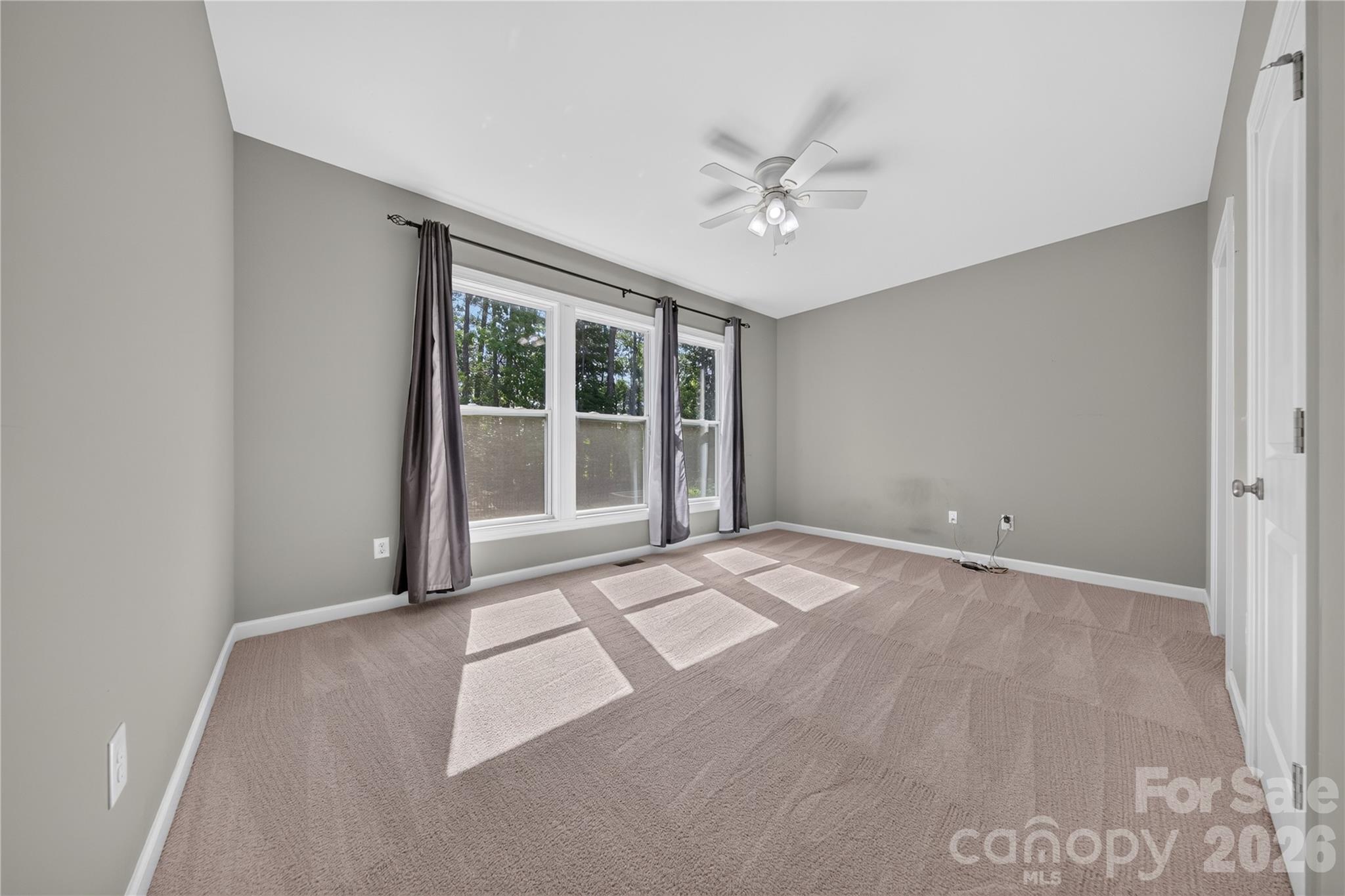 366 Hampton Trail Drive Property Photo 16