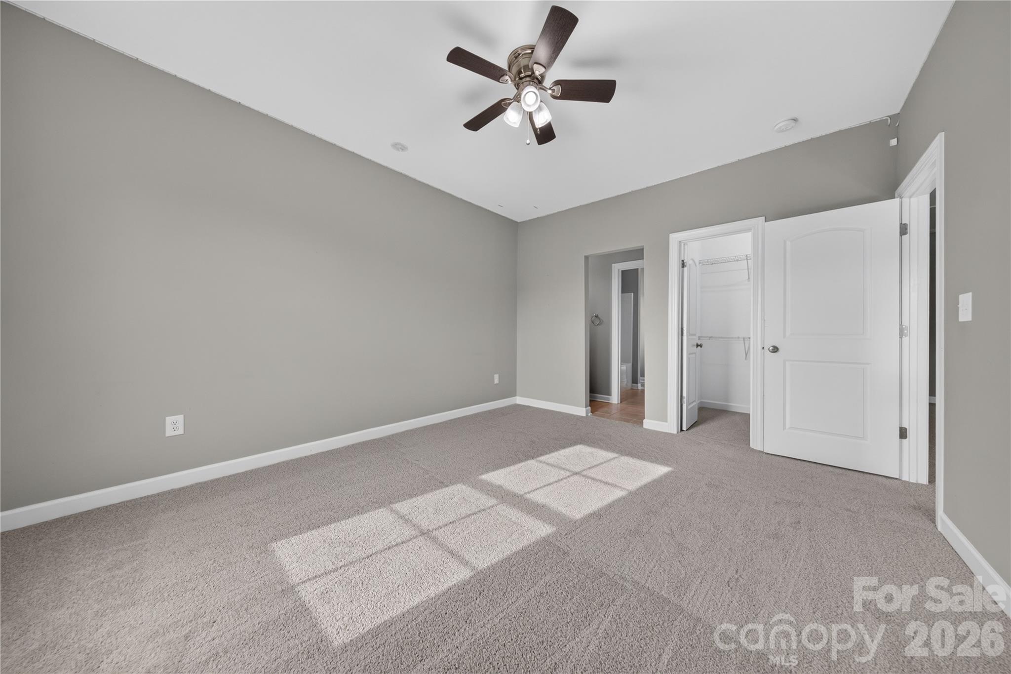 366 Hampton Trail Drive Property Photo 32